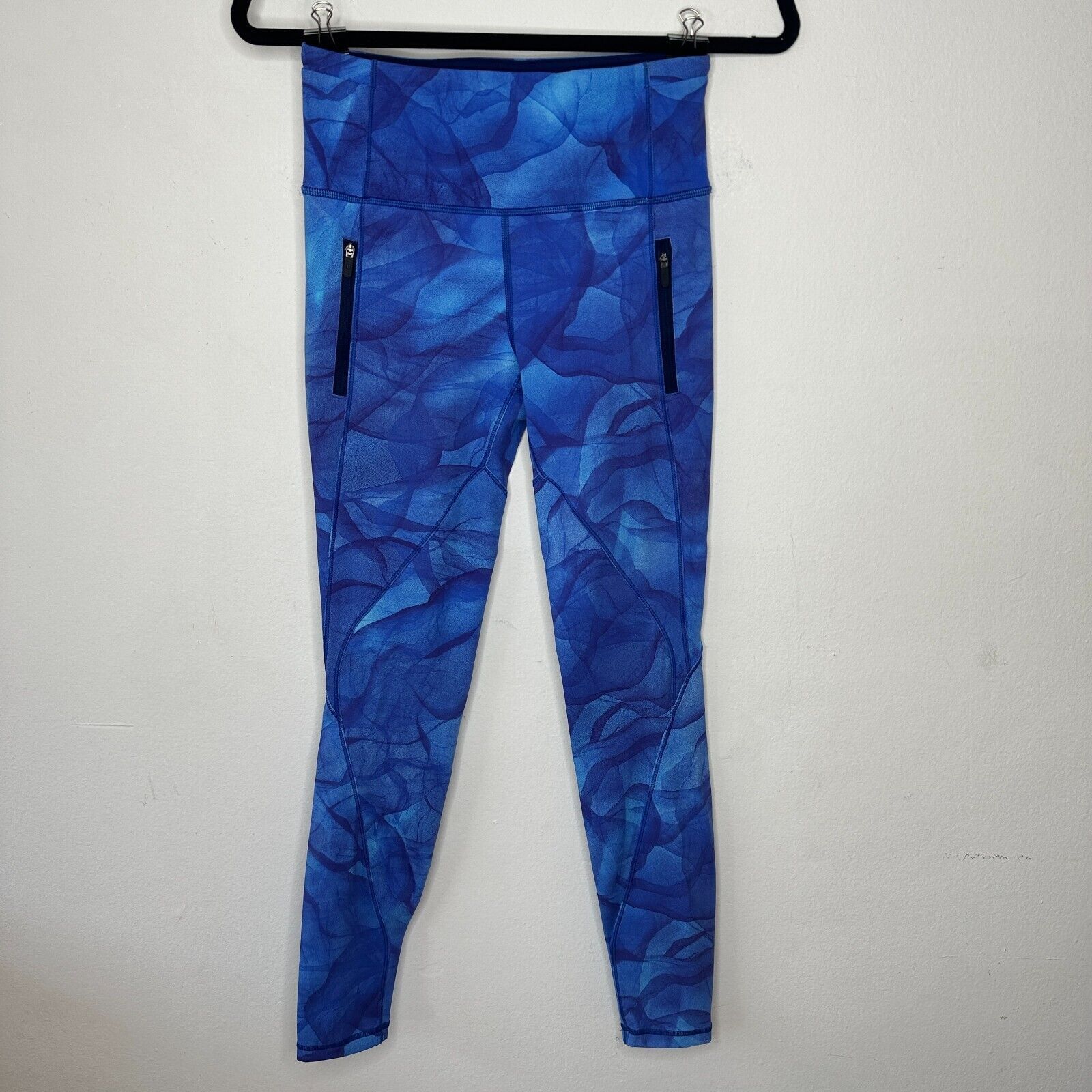 Lululemon Lululemon Blue Run It Out High Waist Midnight Yoga Zip Pant Size 27" / US 4 / IT 40 - 1 Thumbnail