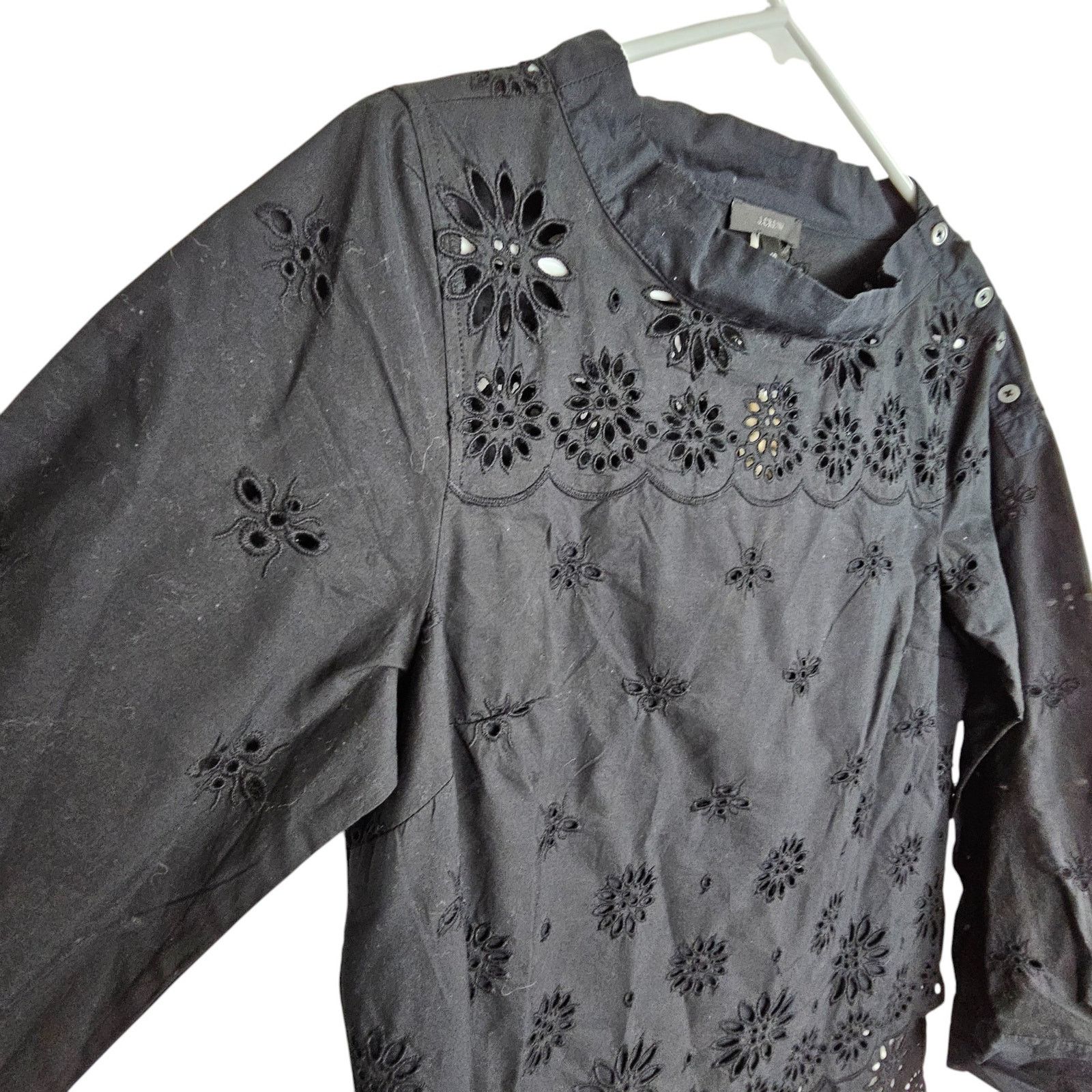 J.Crew J. Crew Womens Funnel Neck Eyelet Shirt Size 6P Black Summer Size M / US 6-8 / IT 42-44 - 6 Thumbnail