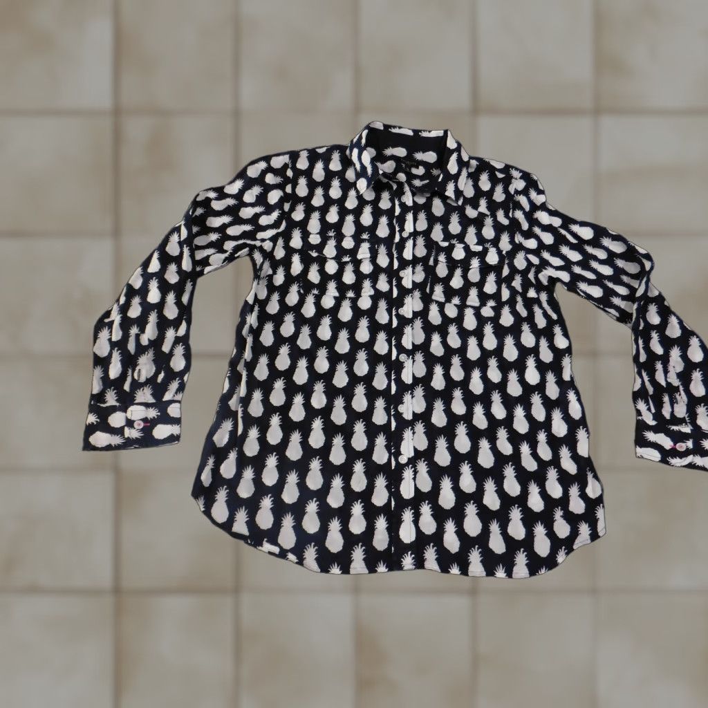 Talbots VINTAGE Talbots Shirt Womens PS Petite Pineapple Print Long Sleeve Button Up Sheer Navy Blue White Blouse Mens? Size S / US 4 / IT 40 - 1 Thumbnail