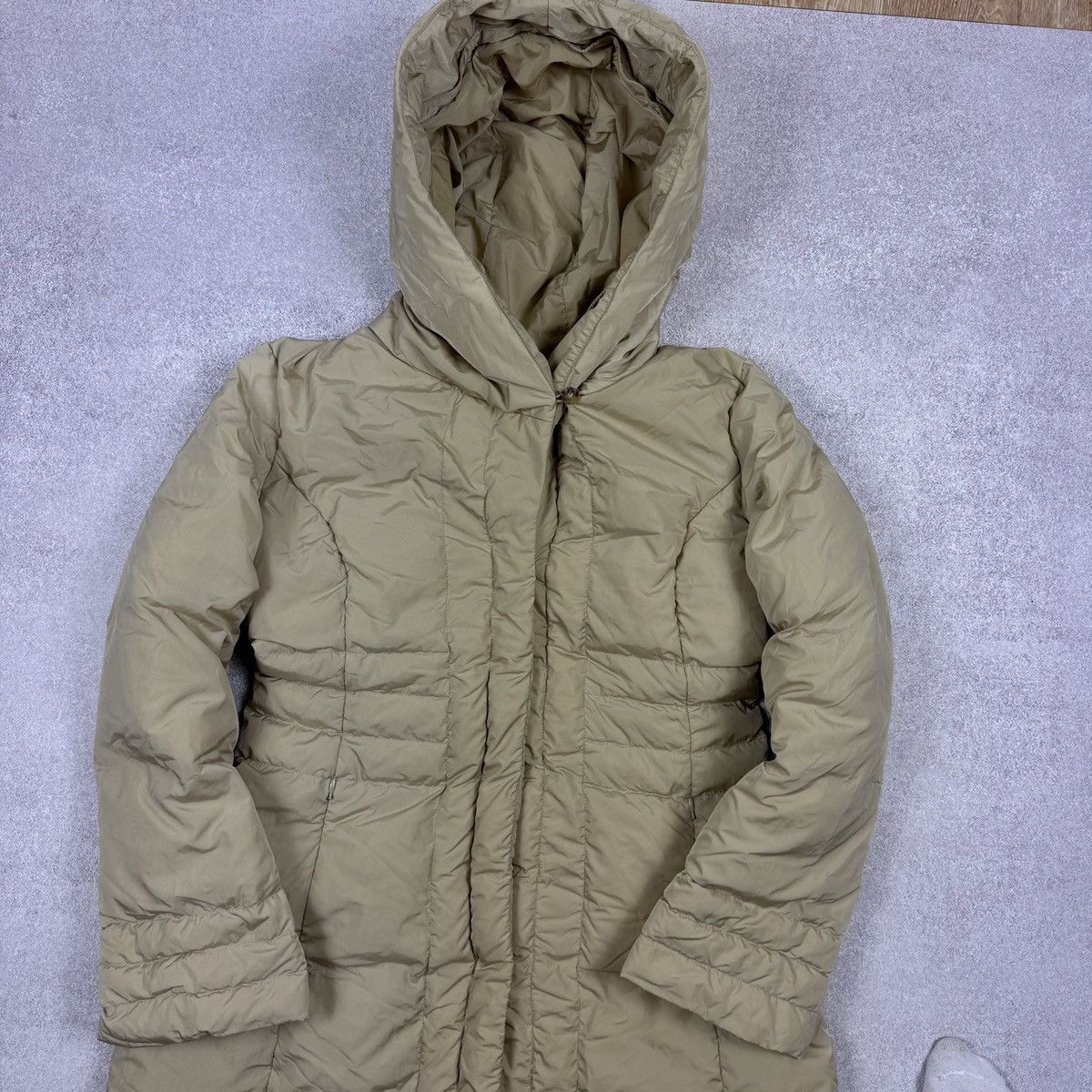 Moncler Vintage Moncler Beige Long Puffer Down Jacket Size 2 / M Size M / US 6-8 / IT 42-44 - 6 Thumbnail