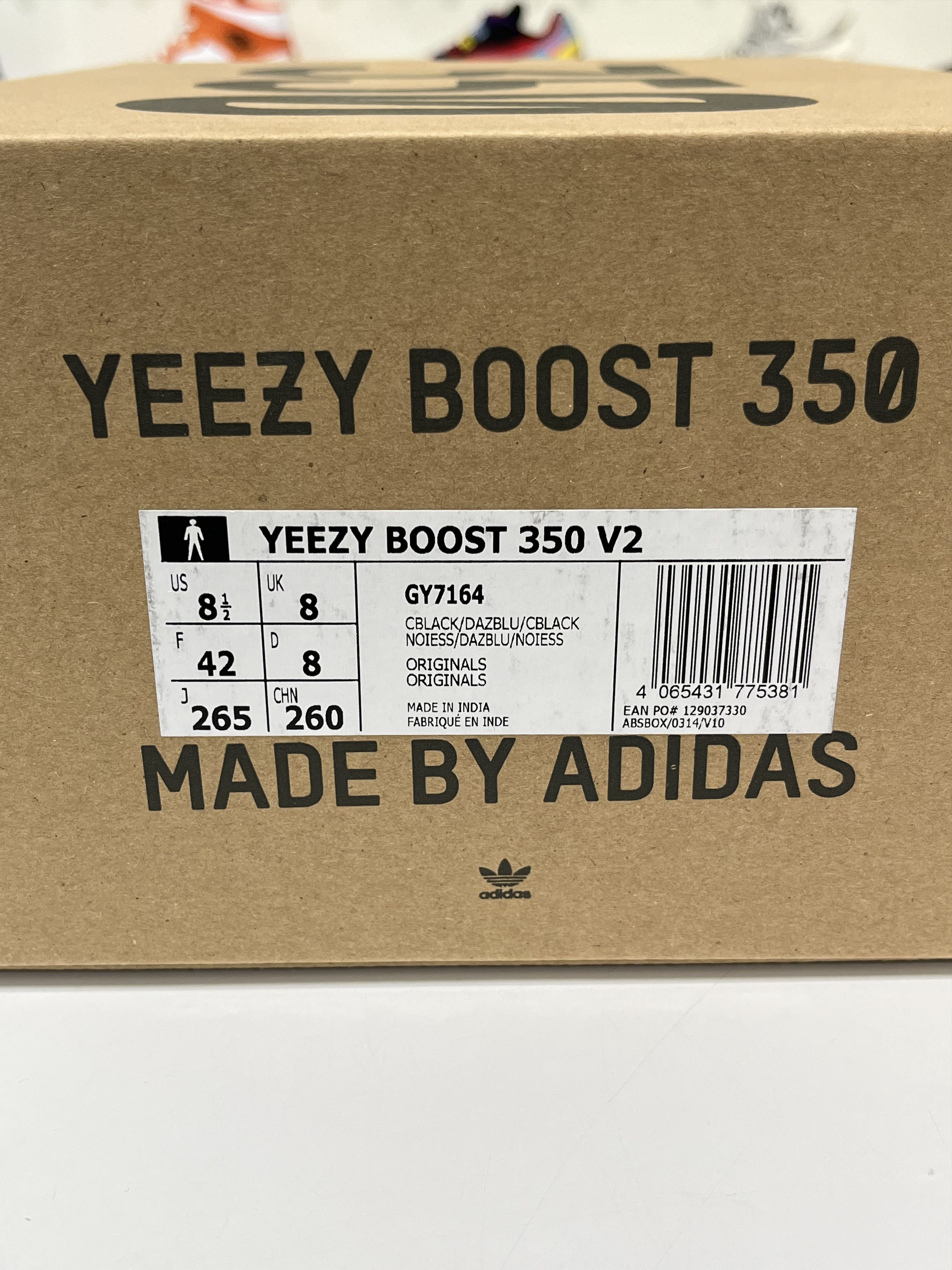 Adidas Adidas Yeezy Boost 350 V2 Dazzling Blue Size US 8.5 / EU 41-42 - 12 Thumbnail