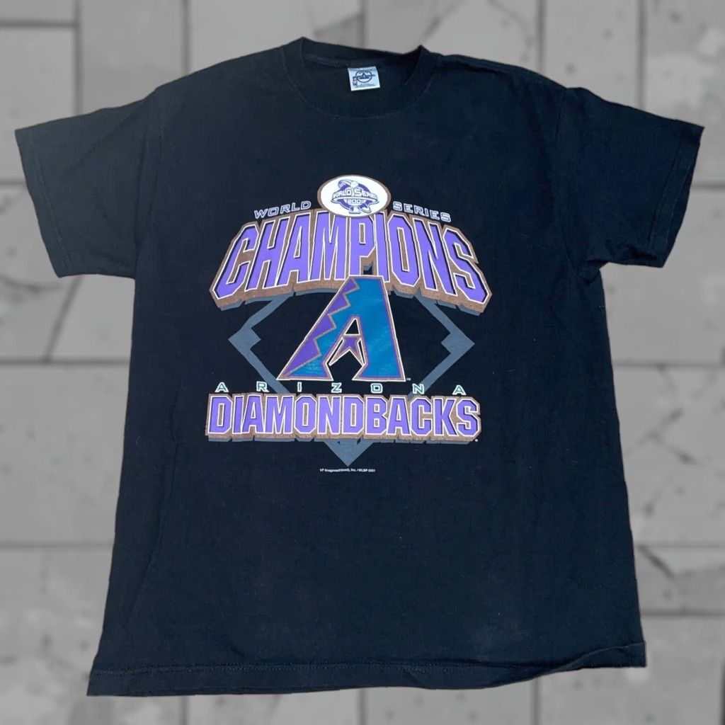 Delta VINTAGE Delta Diamondbacks World Series Champions T-Shirt Adult Large Black Mens Size US L / EU 52-54 / 3 - 1 Thumbnail