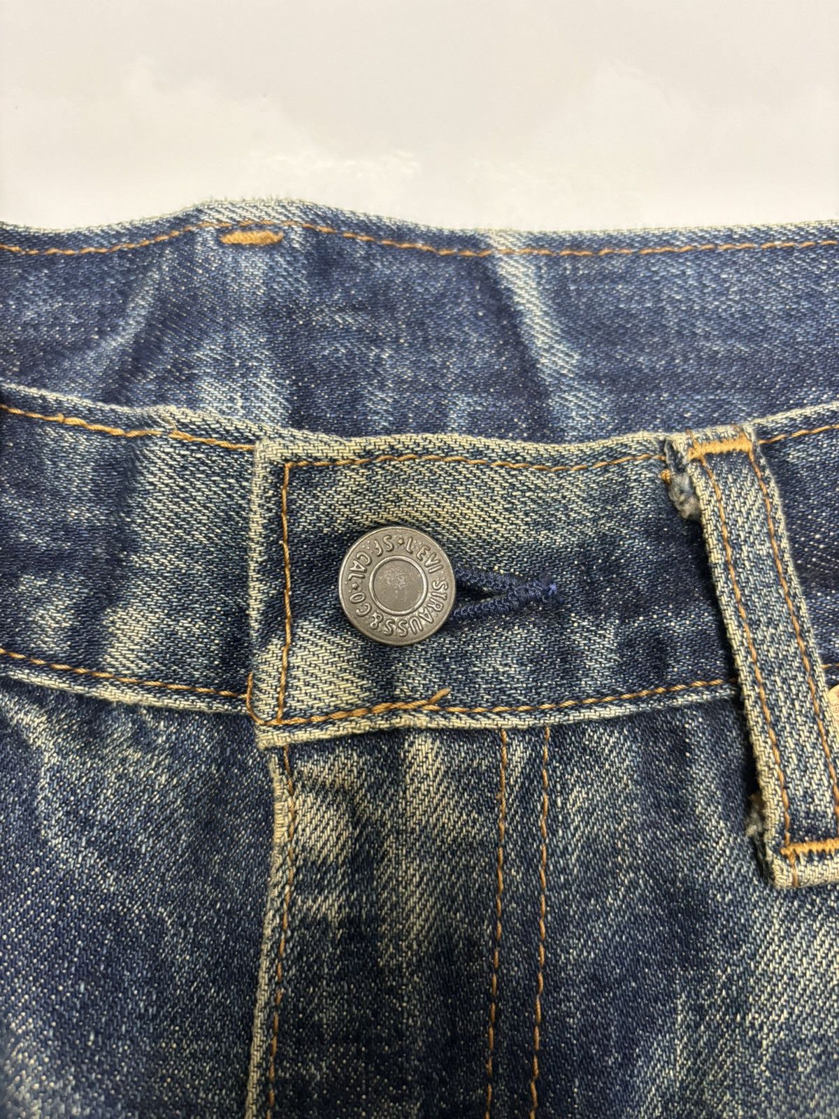 Levi's × Undercover Vintage Levis 502 Big E Selvedge Redline Distressed Denim Size US 31 - 14 Thumbnail