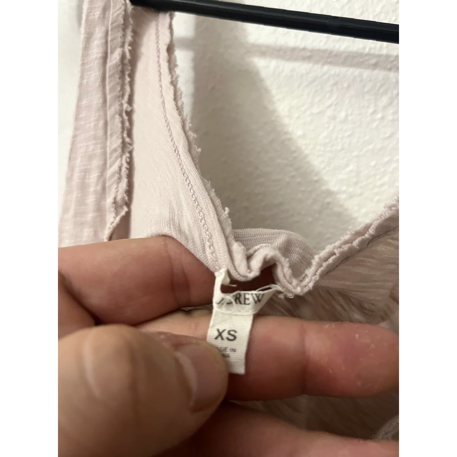 J.Crew J.CREW Pink Silk Ruffled Tank Top XS Women's Casual Sleeveless Scoop Neck Size XS / US 0-2 / IT 36-38 - 3 Thumbnail