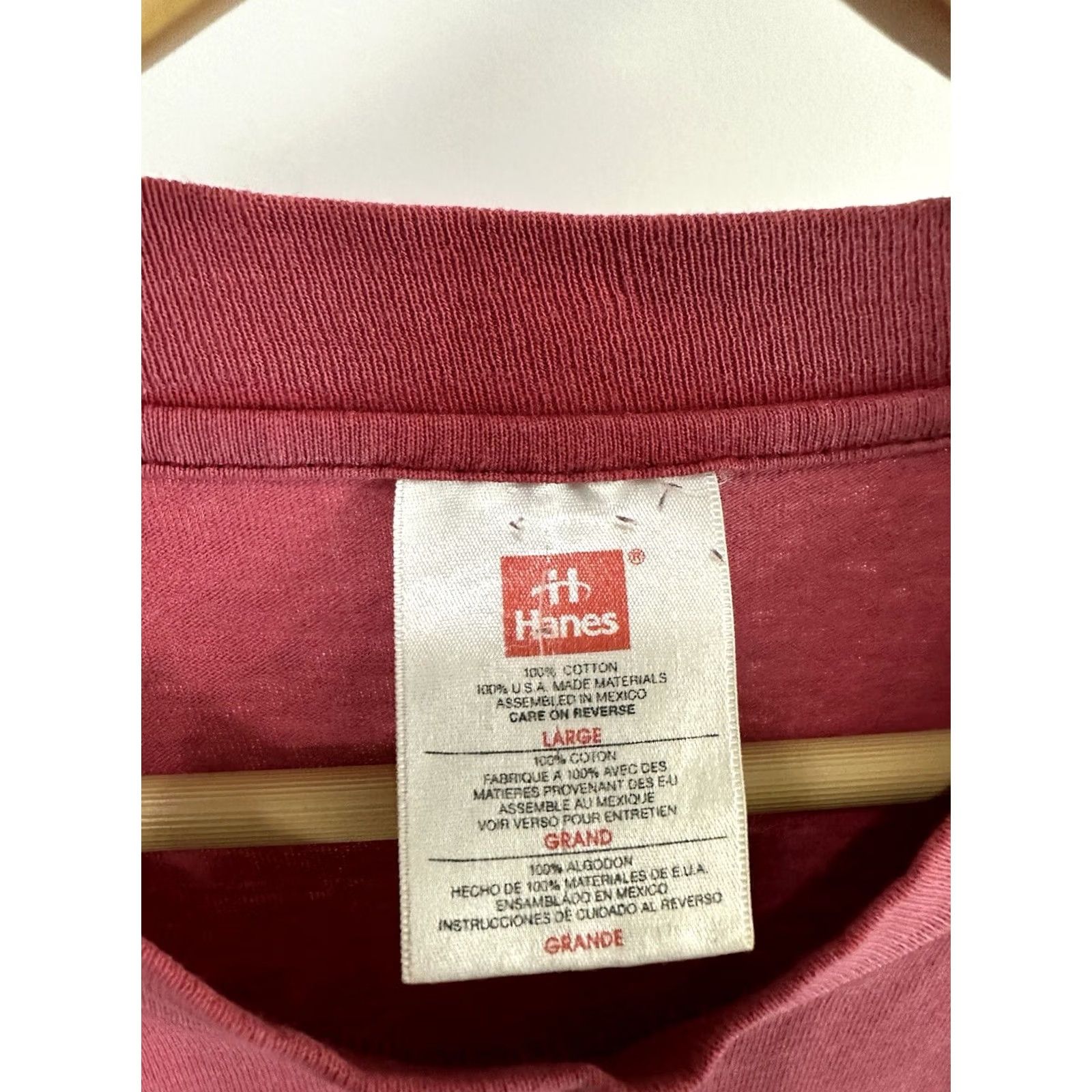 Hanes VINTAGE WIP Cotton T-Shirt Size L Red Gradient Sun Faded Worn Pocket Front Work Mens Size US L / EU 52-54 / 3 - 3 Thumbnail