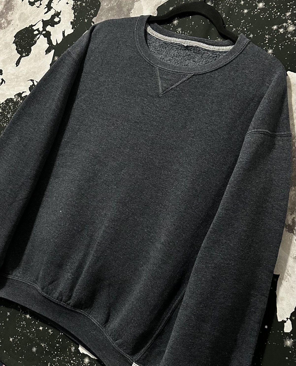 Russell Athletic Russell Athletic Grey V-Stitch Sweatshirt Size US XL / EU 56 / 4 - 2 Thumbnail