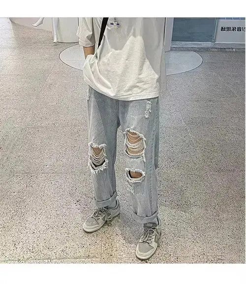 Other Light Blue Hole Jeans for Men Summer Fashion Size US 29 - 1 Thumbnail