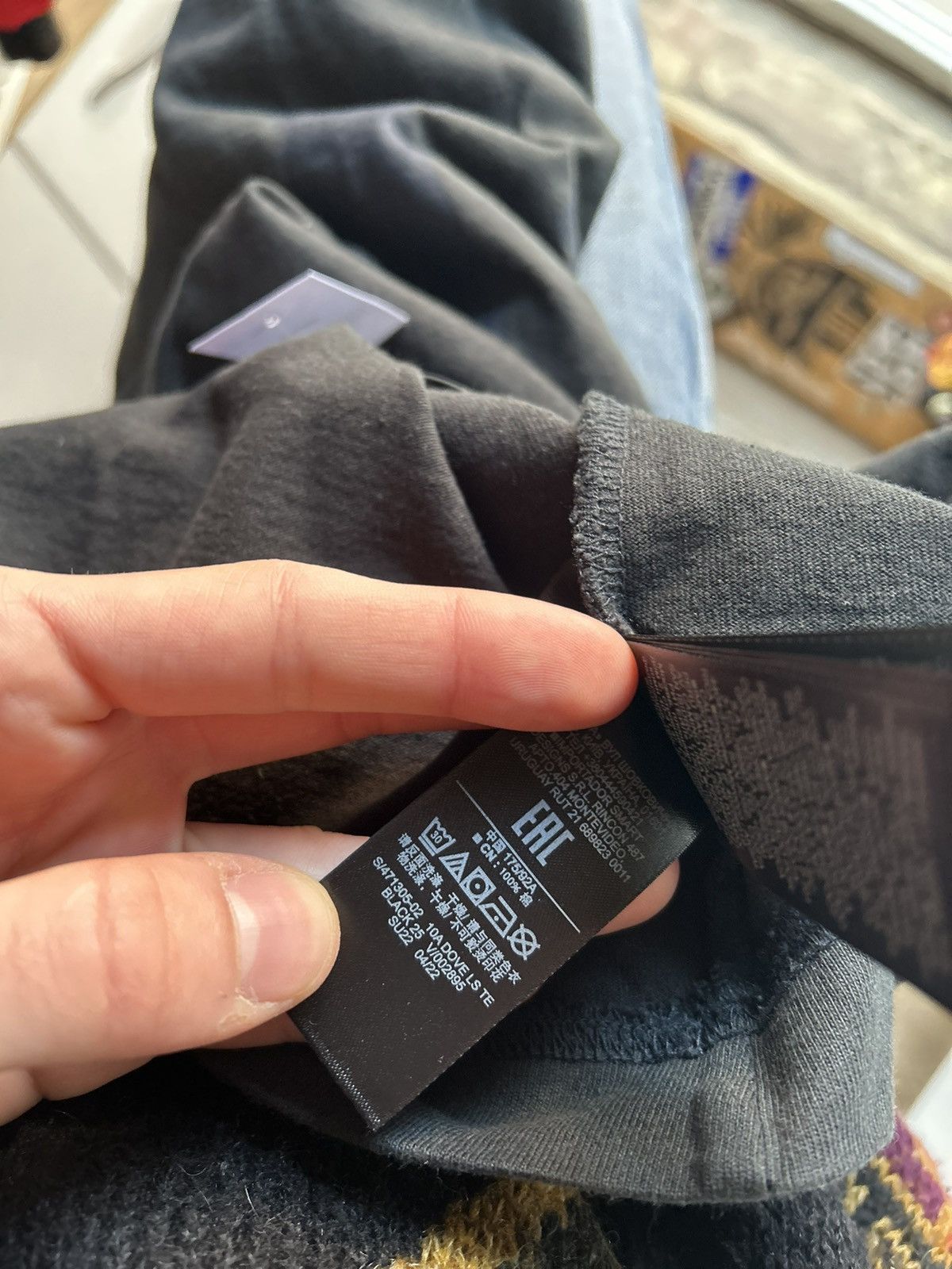 Balenciaga × Kanye West Yezzy Gap Balenciaga Dove Long Sleeve Size US S / EU 44-46 / 1 - 7 Thumbnail