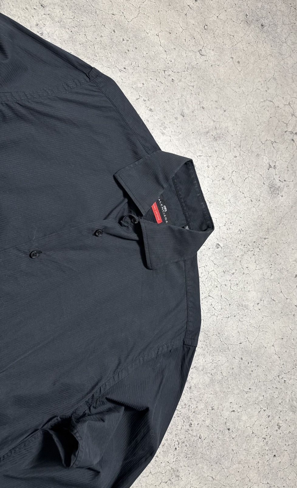 Balenciaga Balenciaga BB Black Luxury Button Up Shirt Vintage Size 42 Size US S / EU 44-46 / 1 - 5 Thumbnail