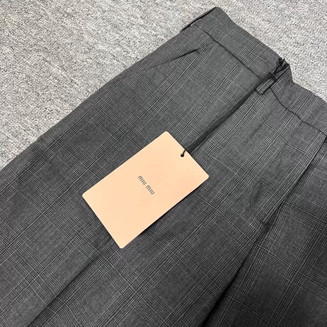 Miu Miu MIU MIU Dark Grey Check Tailored Trousers 38 Women's Size 26" / US 2 / IT 38 - 4 Thumbnail