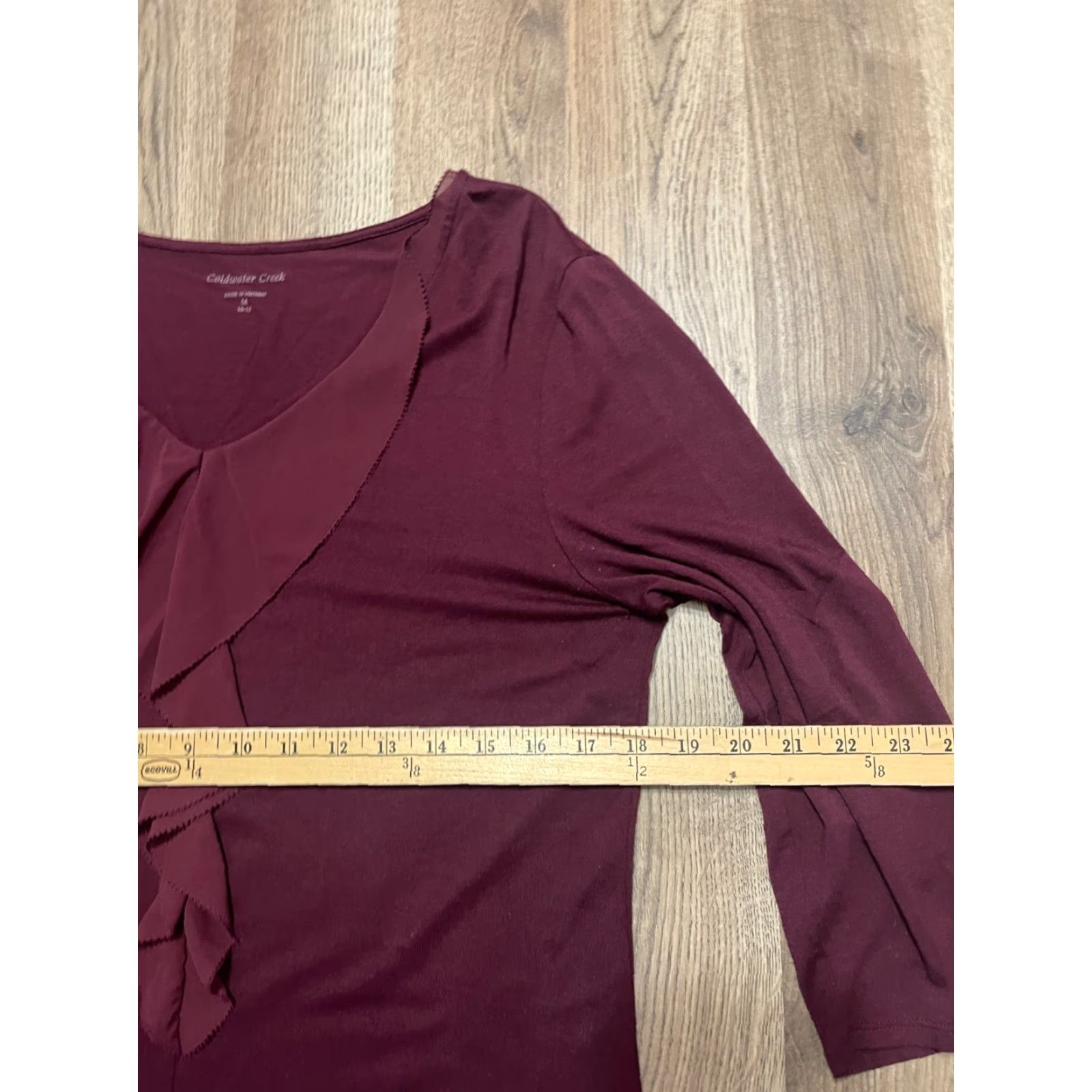 Coldwater Creek Coldwater Creek Women's Shirt Size Medium Maroon V-neck Long Sleeve Ruffles Size M / US 6-8 / IT 42-44 - 5 Thumbnail