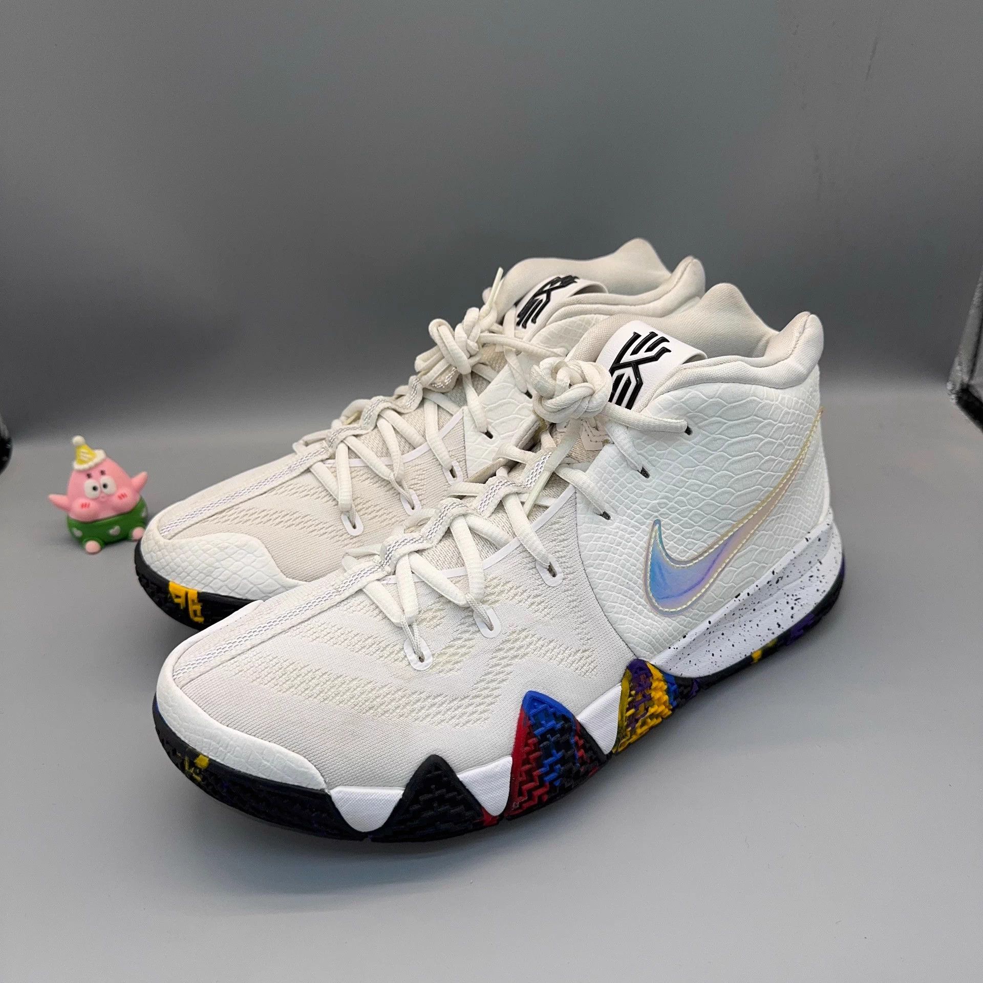 Nike Nike Kyrie 4 NCAA Jade White Size 45 Size US 12 / EU 45 - 1 Thumbnail