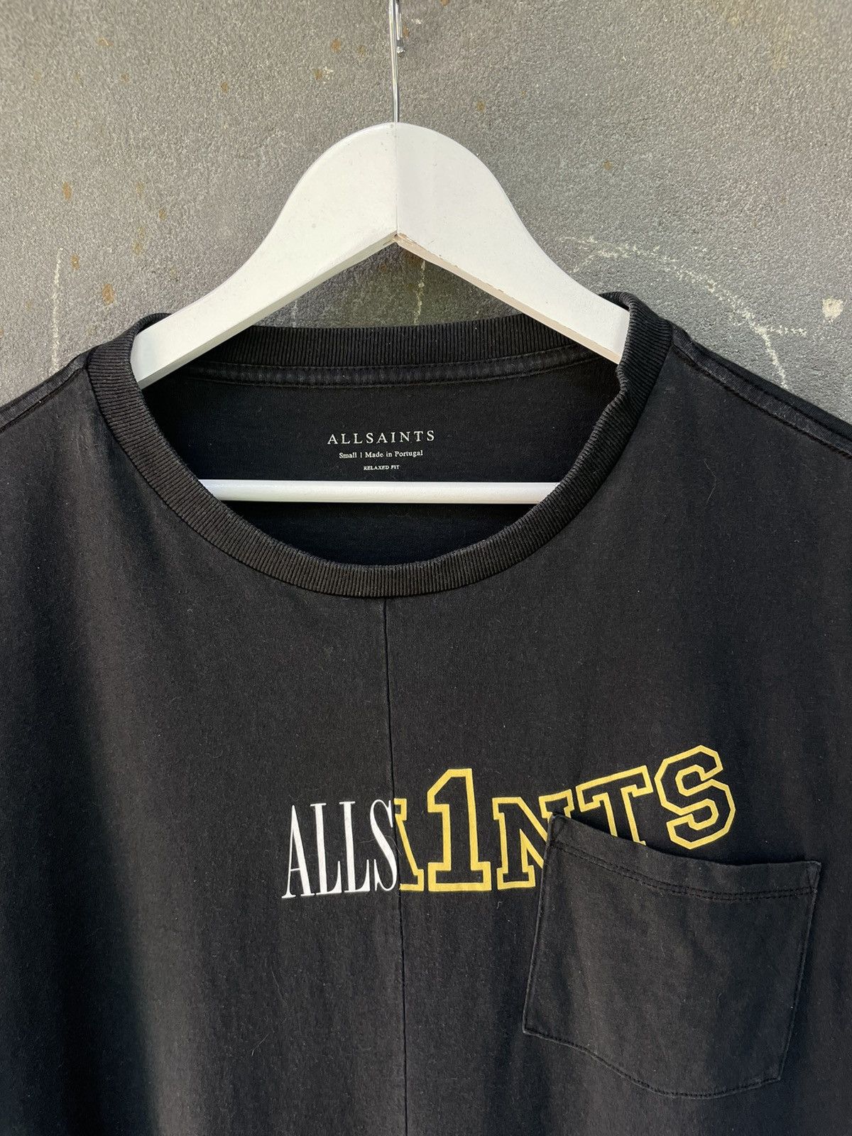 Allsaints Allsaints T-Shirt Faded College Patch Crew Size US S / EU 44-46 / 1 - 3 Thumbnail