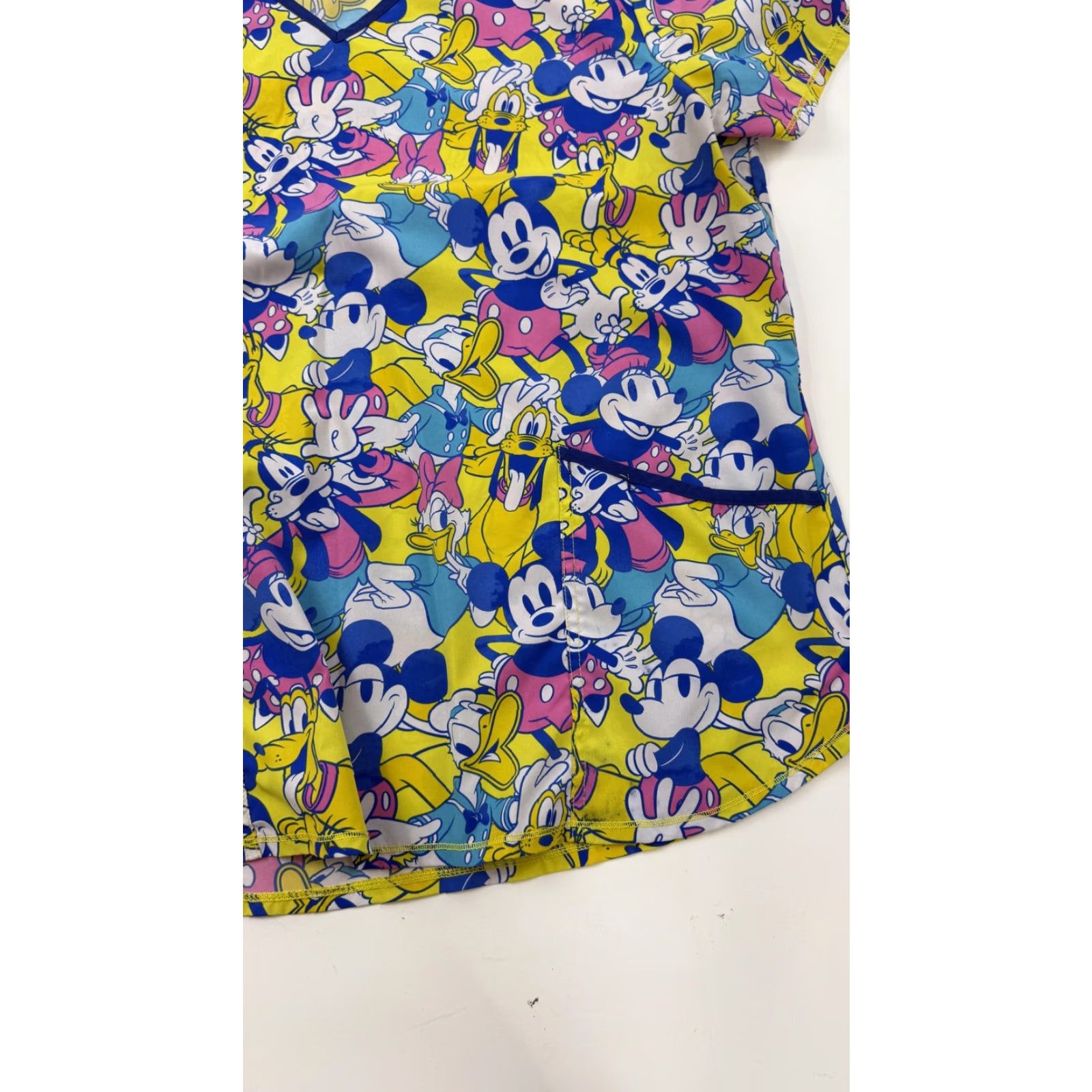 Disney Disney Shirt Womens XL Multicolor Mickey Mouse Donald Duck Scrub Top Cartoon Pockets Size XL / US 12-14 / IT 48-50 - 2 Thumbnail