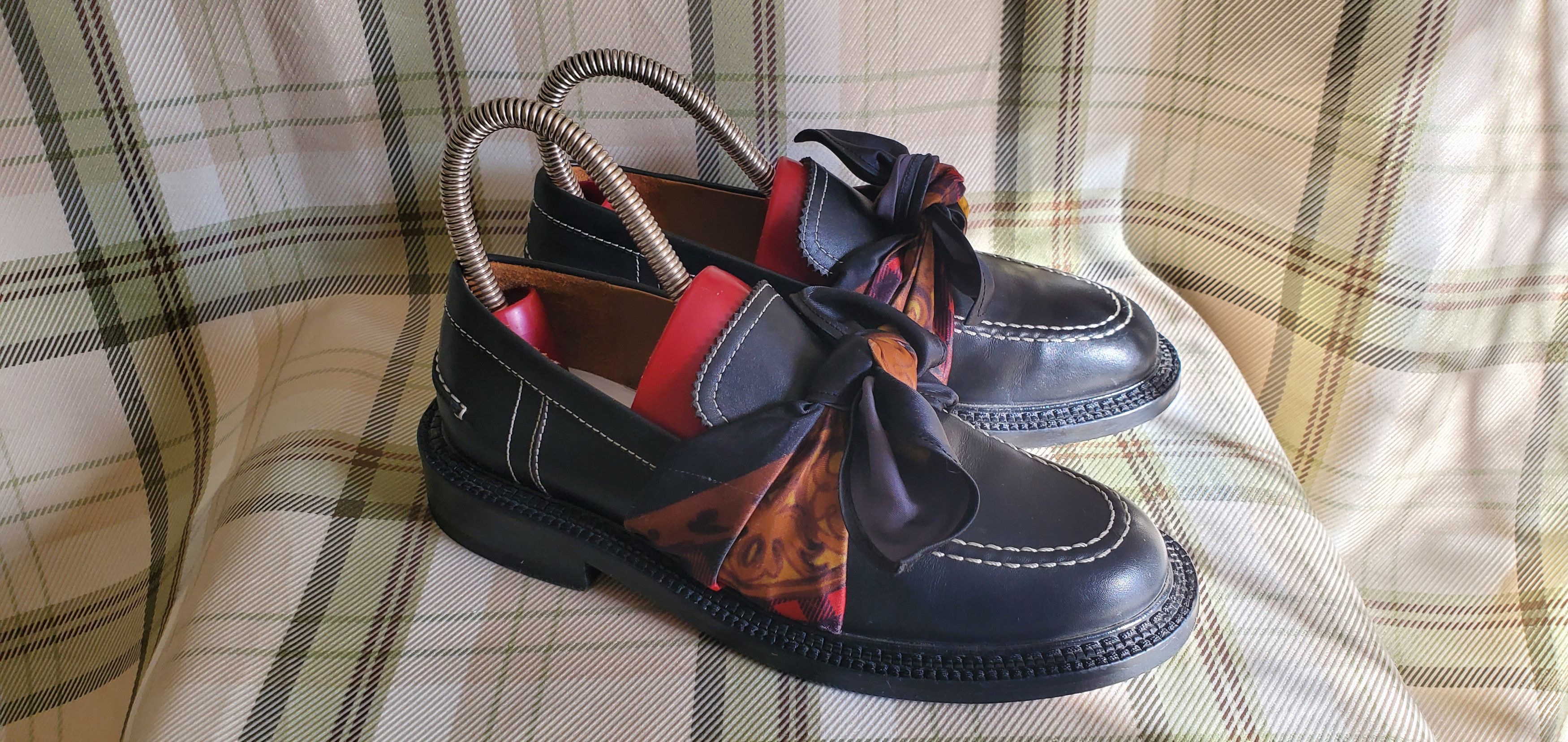 Maison Margiela Maison Margiela Silk-scarf Tie-front Leather Loafers Size US 5 / IT 35 - 1 Thumbnail