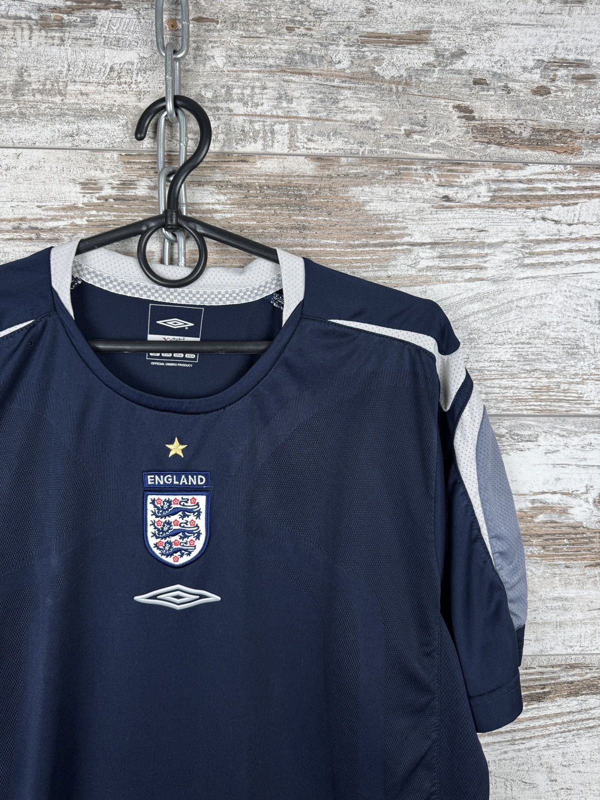 Umbro Vintage Umbro England National Team soccer jersey T-shirt Size US L / EU 52-54 / 3 - 3 Thumbnail