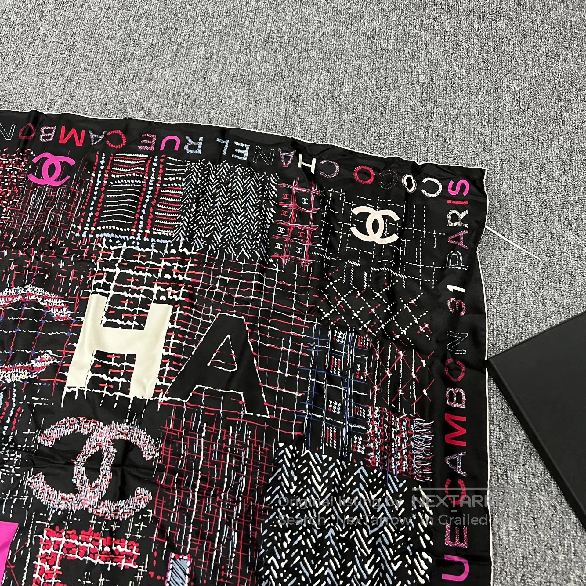 Chanel Chanel No.31 Kangpeng Street; Colorful letter logo; Scarf Size ONE SIZE - 2 Thumbnail