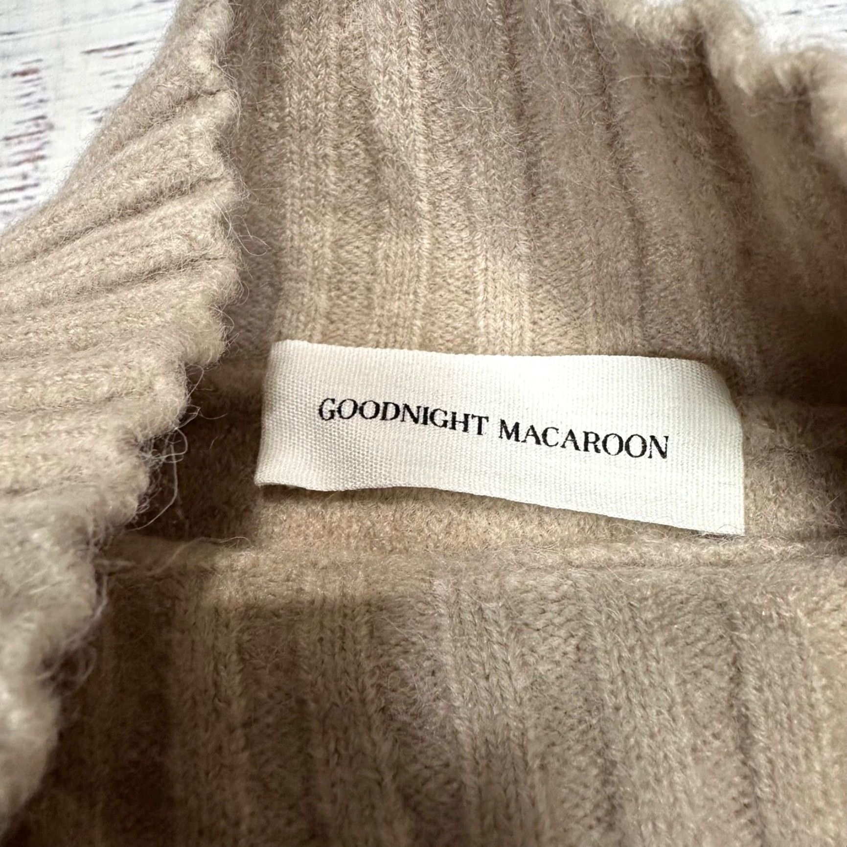 Vintage Goodnight Macaroon Womens Long Sleeve Pullover XL Beige Polyester Sweatshirt Sweater Pullover New Size XL / US 12-14 / IT 48-50 - 7 Thumbnail