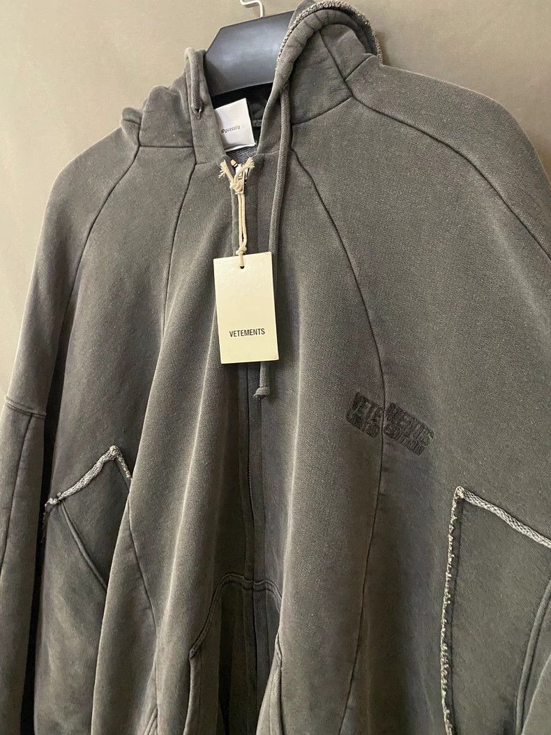 Vetements Vetements Wash and tear patched jacket, this one is very h Size US M / EU 48-50 / 2 - 3 Thumbnail