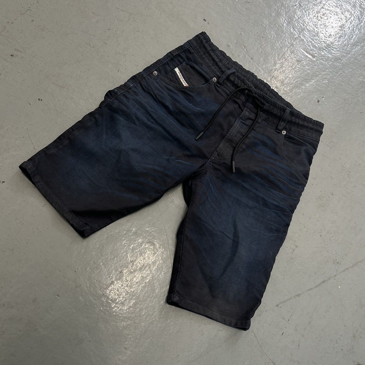 Diesel Diesel Drawstring Denim Shorts – Dark Wash / W28 Size US 28 / EU 44 - 2 Thumbnail