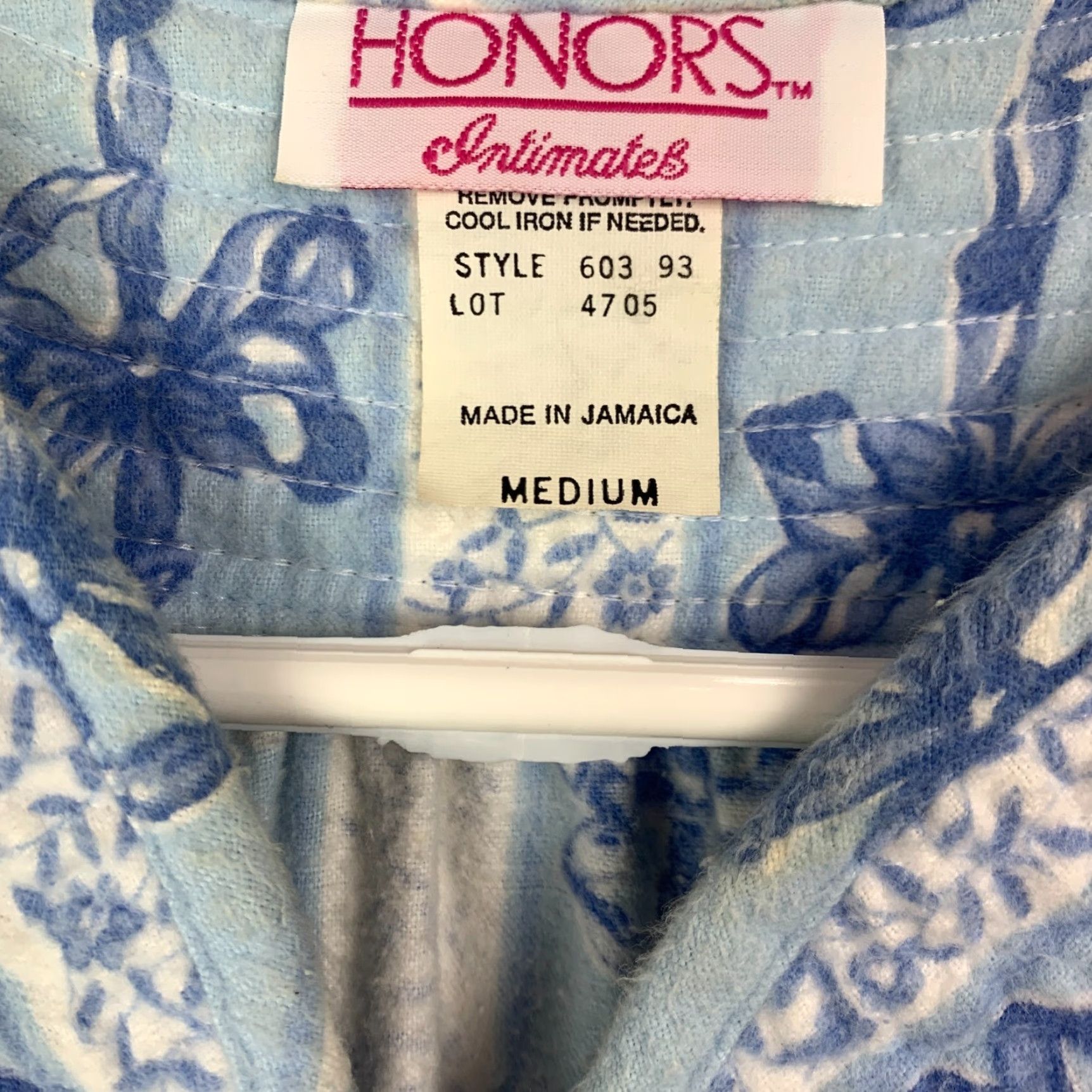 Vintage Vintage Honors Intimates Floral Blue Flannel Nightgown Robe M Medium 90s 80s Cotton Blue Floral Nightgown Robe Mens Womens (adjust to end with Womens) Size ONE SIZE - 3 Thumbnail