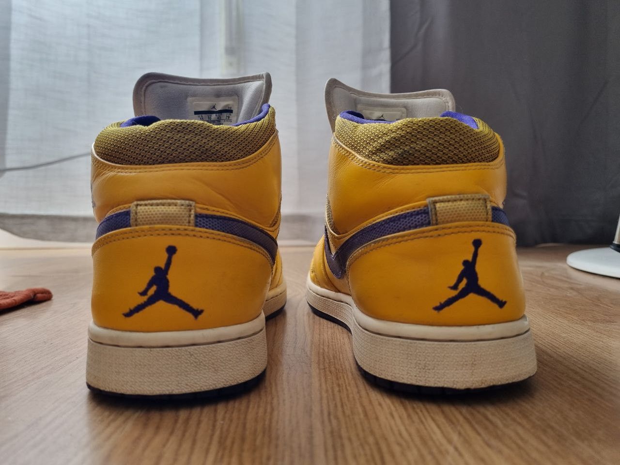 Jordan Brand Jordan 1 Mid Lakers Size US 11 / EU 44 - 5 Thumbnail