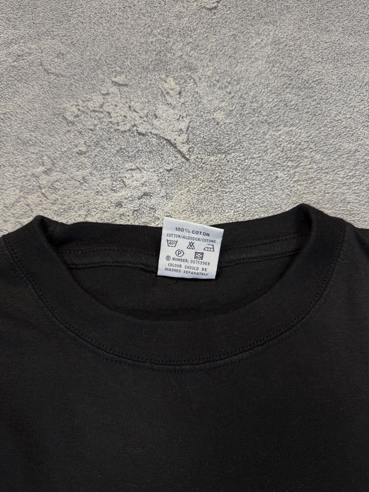 Vintage Vintage Y2K ADULT “ FUCK ME IM FAMOUS STAR “ SLOGAN Tee Size US M / EU 48-50 / 2 - 5 Thumbnail