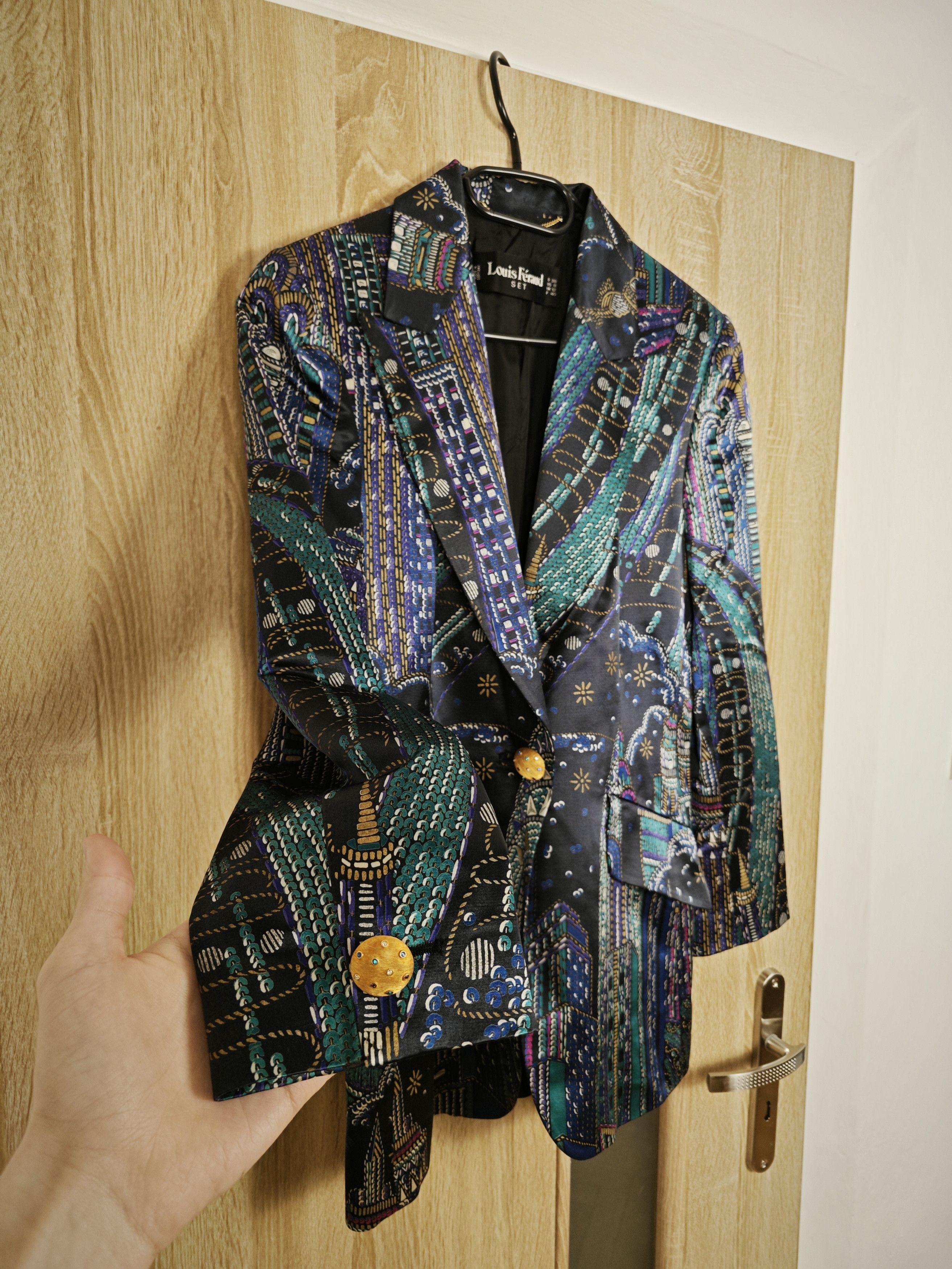 Louis Feraud Louis Feraud vintage blazer Size M / US 6-8 / IT 42-44 - 3 Thumbnail