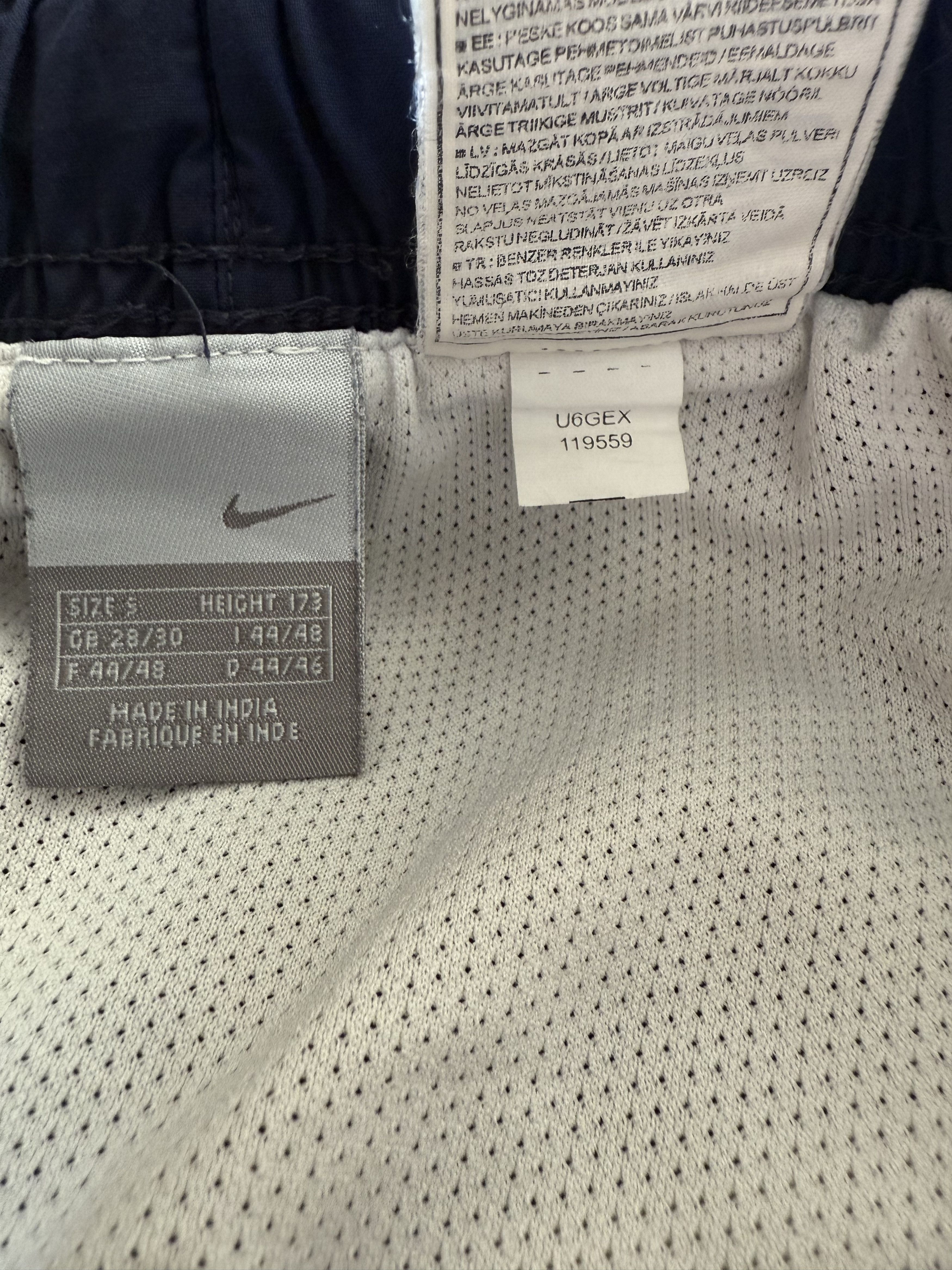 Nike Nike Vintage Nylon Shorts y2k Size US 32 / EU 48 - 8 Thumbnail