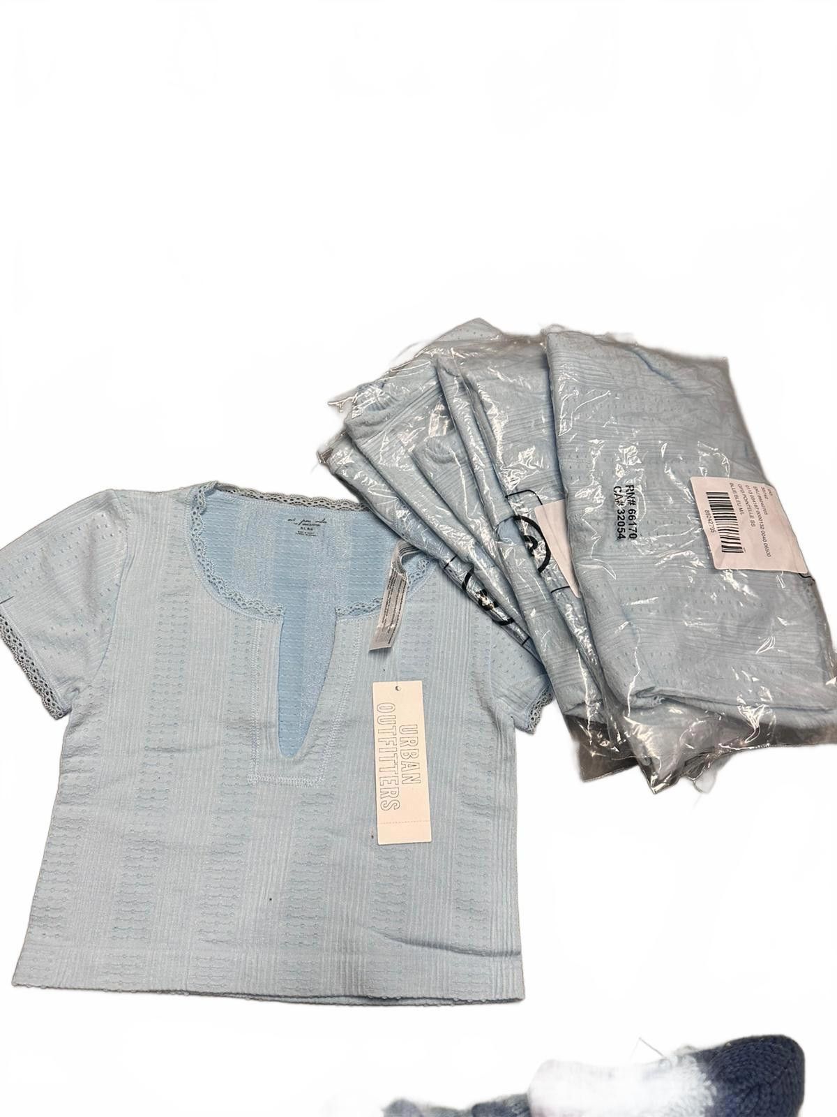 Designer Elegant Light Blue Short-Sleeve Top with Lace Trim Size M / US 6-8 / IT 42-44 - 4 Thumbnail