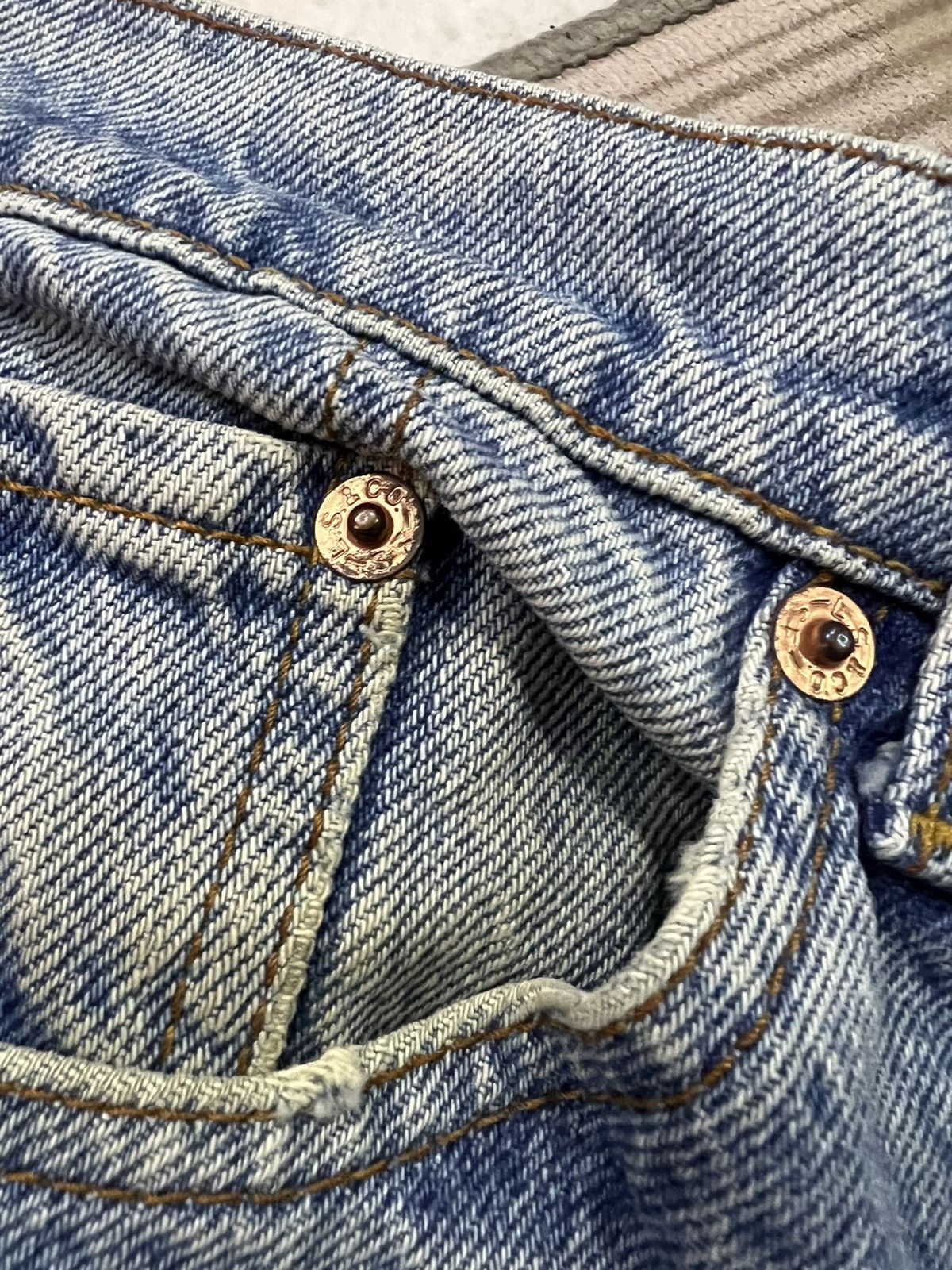 Levi's × Levi's Vintage Clothing VINTAGE LEVIS 505 LIGHT WASH Size US 29 - 6 Thumbnail