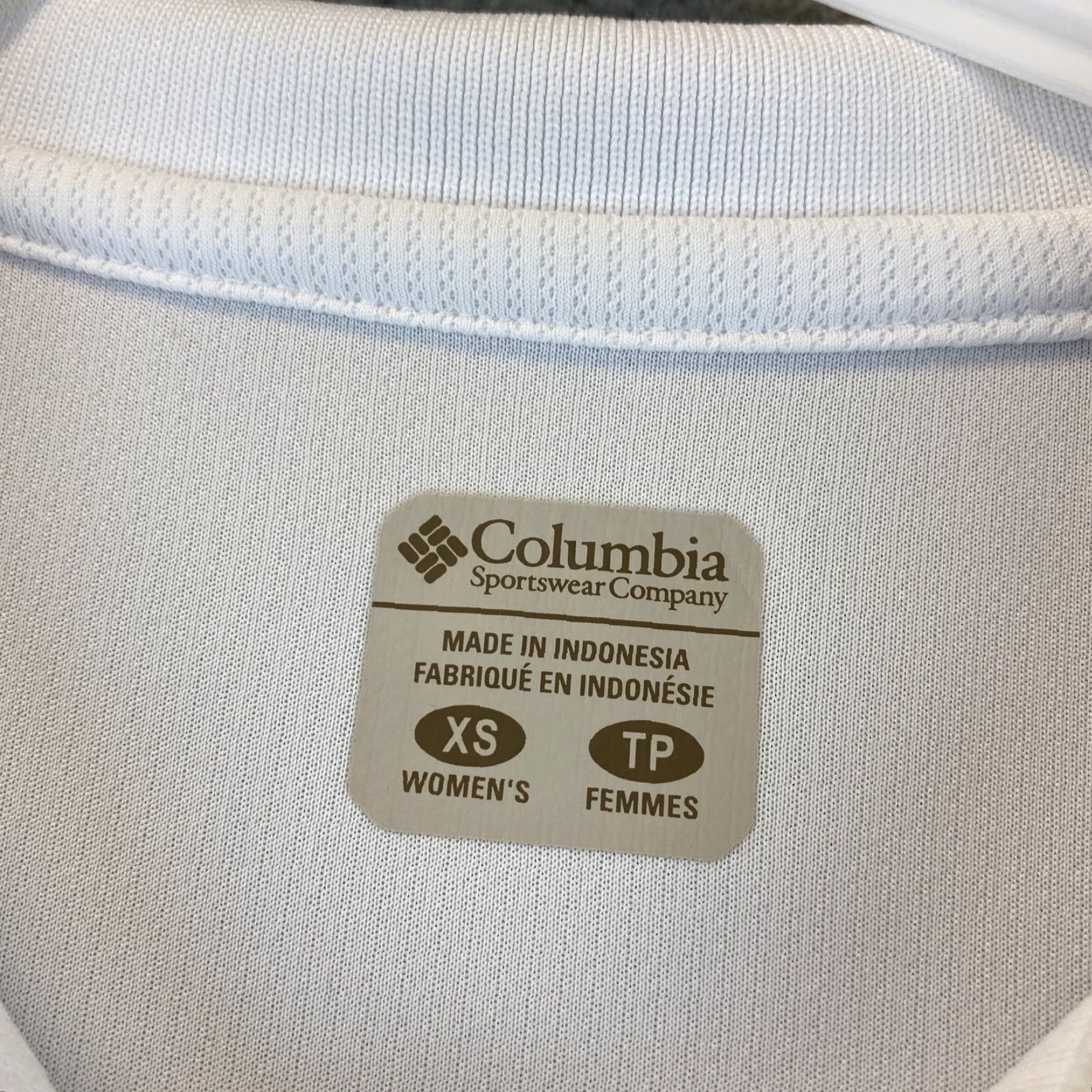 Vintage Columbia Polo Shirt Women’s XS White Golf 57-3 Size XS / US 0-2 / IT 36-38 - 4 Thumbnail