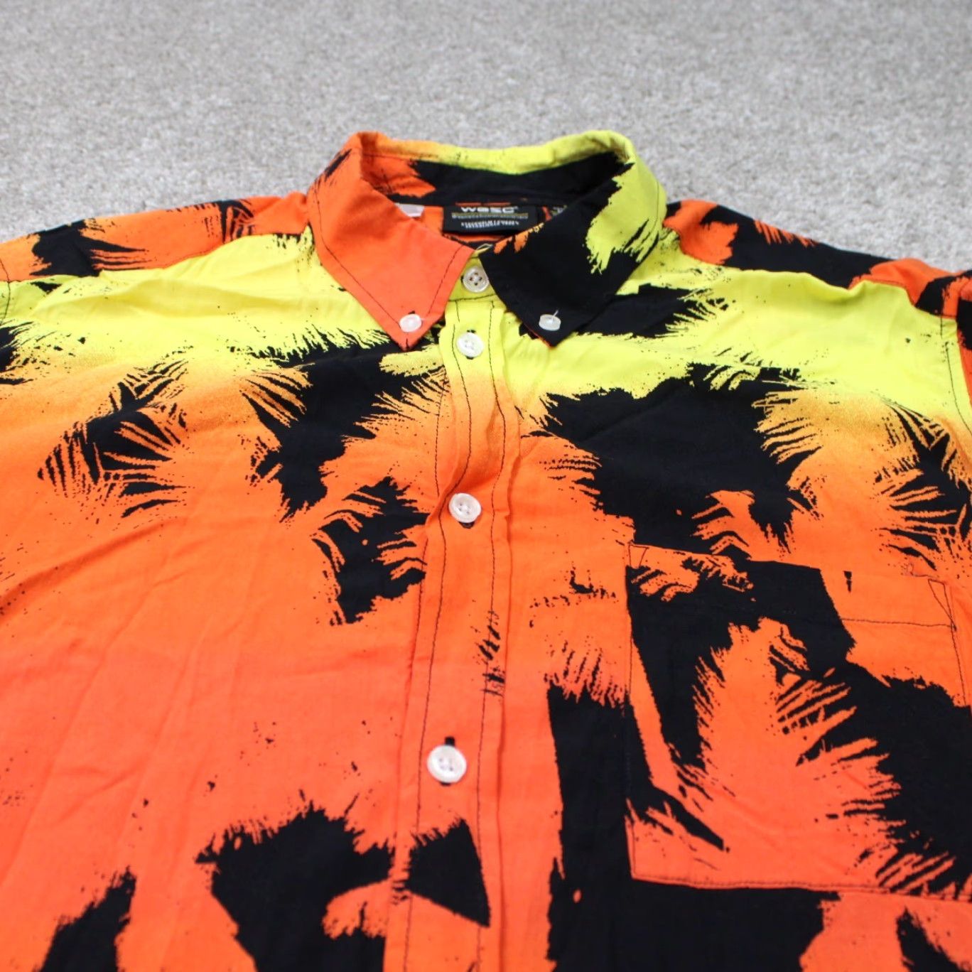 WeSC WESC Hawaiian Shirt Mens M Orange/Yellow S/S Button-Down Floral Casual Shirt Size US M / EU 48-50 / 2 - 4 Thumbnail