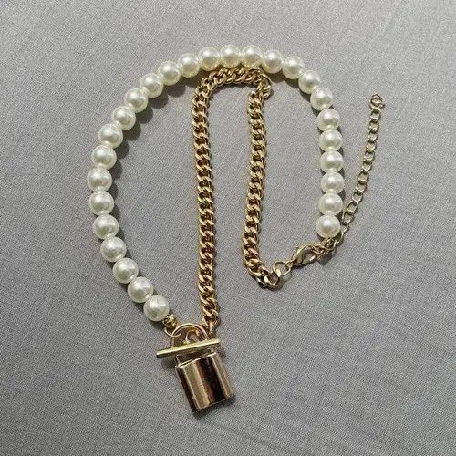 VIBE Gold color Pearl padlock necklace Size ONE SIZE - 3 Thumbnail