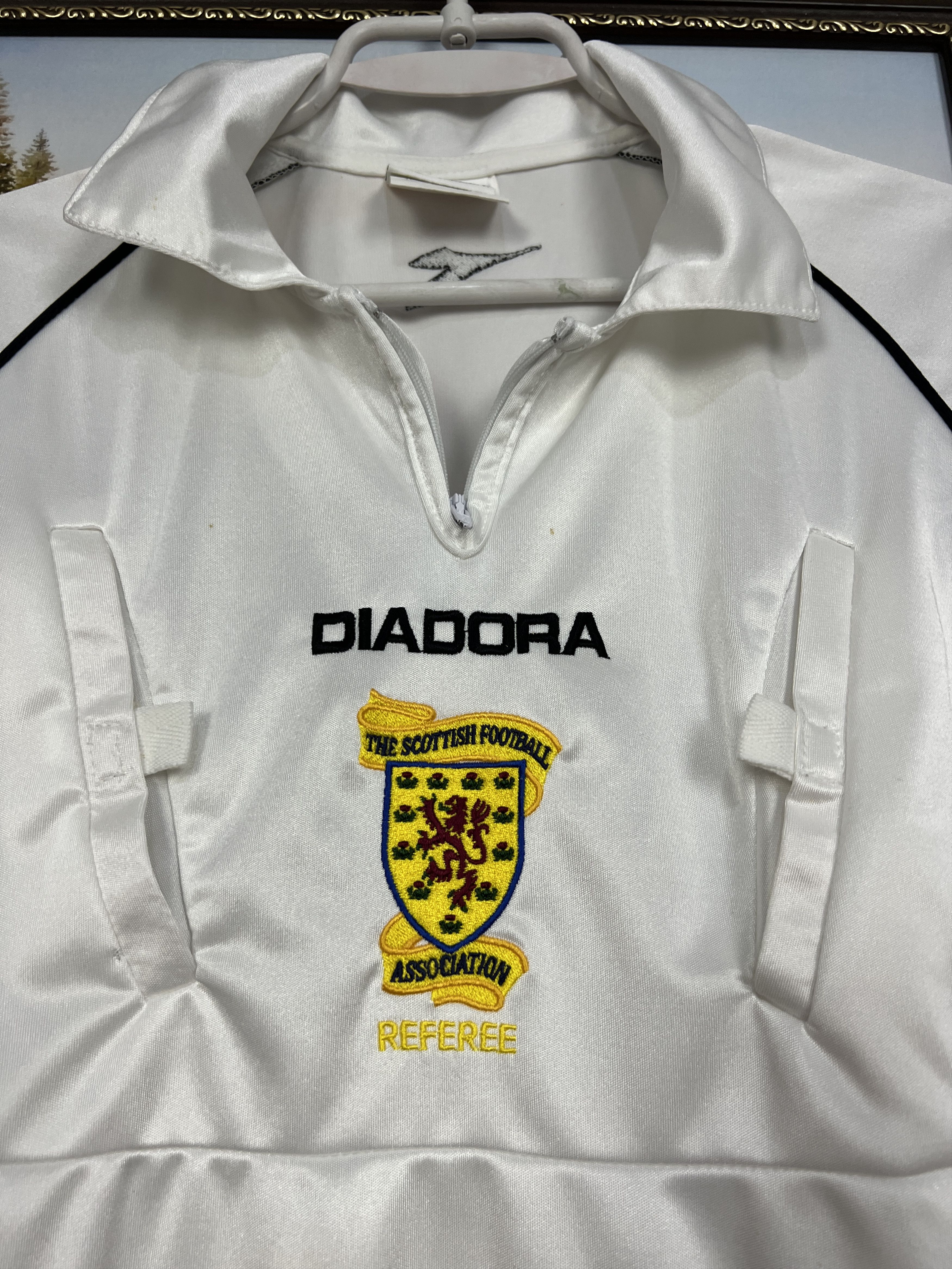 Diadora Vintage Diadora Football Referee White Shirt Soccer Jersey Size US L / EU 52-54 / 3 - 3 Thumbnail