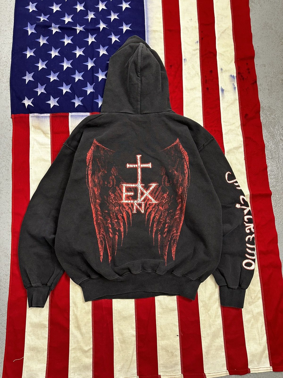 Band Tees Vintage 2000s In Extremo Frei Zu Sein Rock Band Hoodie Size US M / EU 48-50 / 2 - 2 Thumbnail