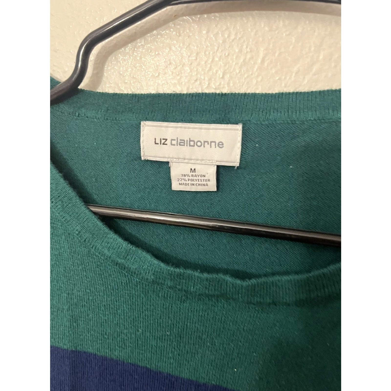 Liz Claiborne Liz Claiborne Sweater Womens Medium Stretch Striped Navy Blue Pullover Boat Neck Casual Outdoor Size M / US 6-8 / IT 42-44 - 3 Thumbnail