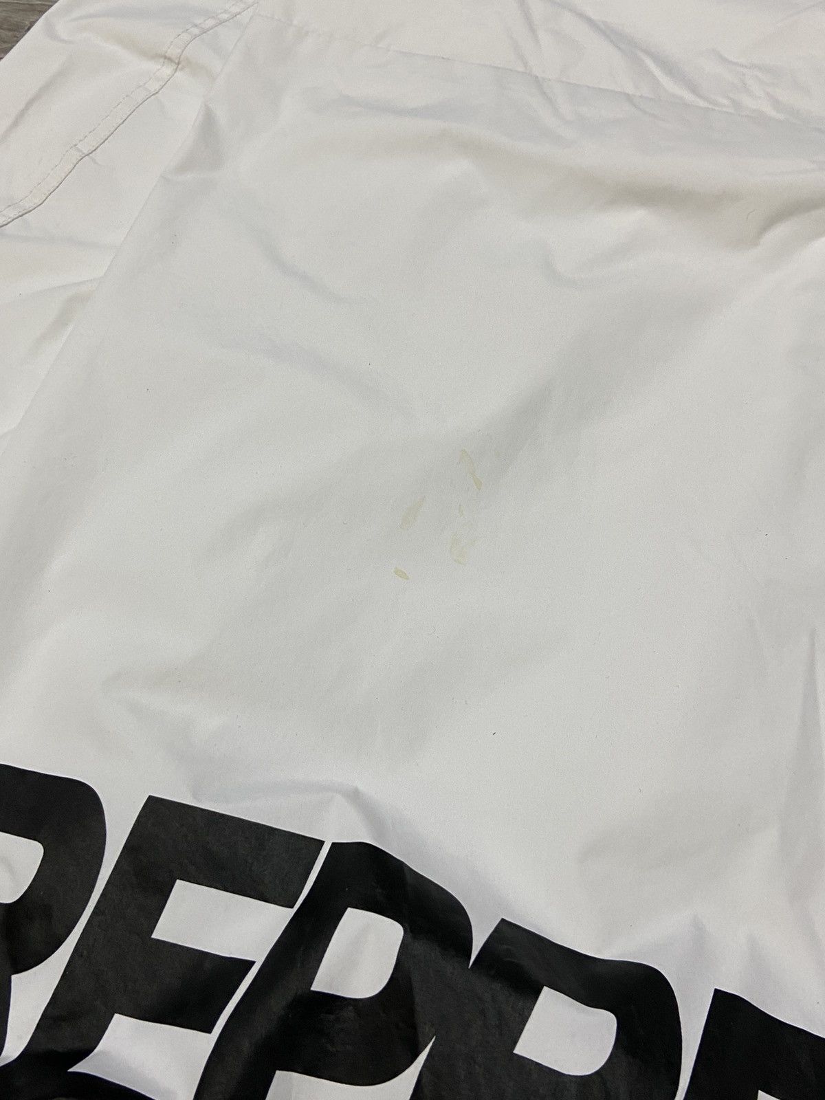 Represent Clo. Represent spell out big logo anorak buttons Size US M / EU 48-50 / 2 - 14 Thumbnail