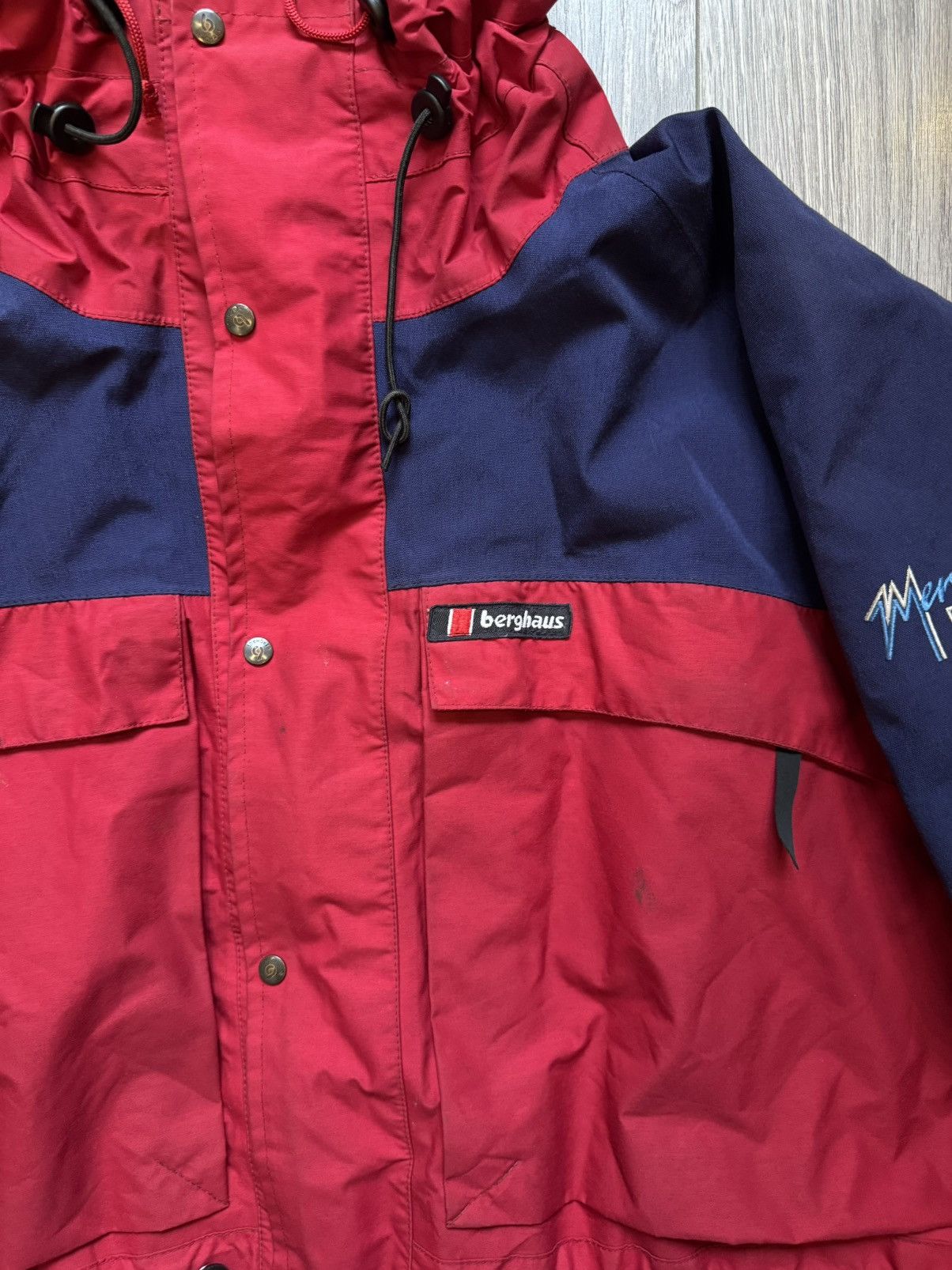 Berghaus Berghaus Men’s Mera Peak Gore-tex Vintage hooded jacket XL Size US XL / EU 56 / 4 - 7 Thumbnail