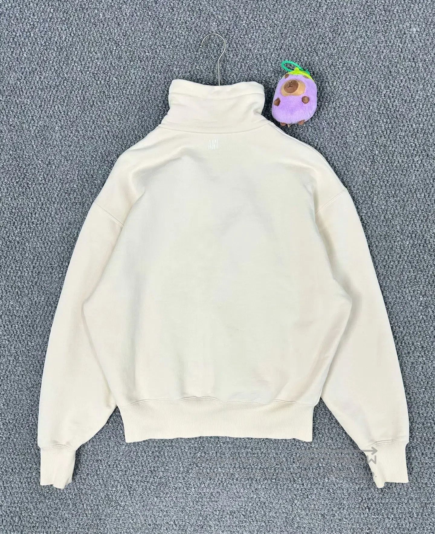 AMI Ami Beige Heart Embroidered Logo Semi-Zip Hoodie| Size US S / EU 44-46 / 1 - 2 Thumbnail