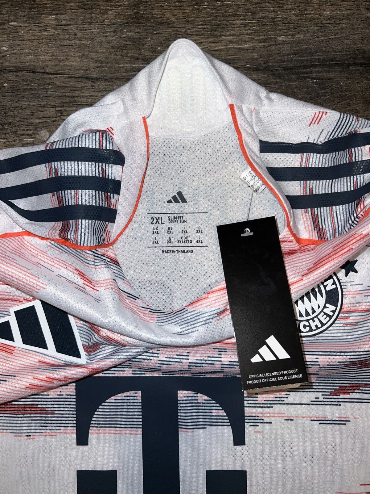 Adidas adidas Men’s FC Bayern Munich 2025/26 Away Jersey Müller #25 Size US XL / EU 56 / 4 - 5 Thumbnail