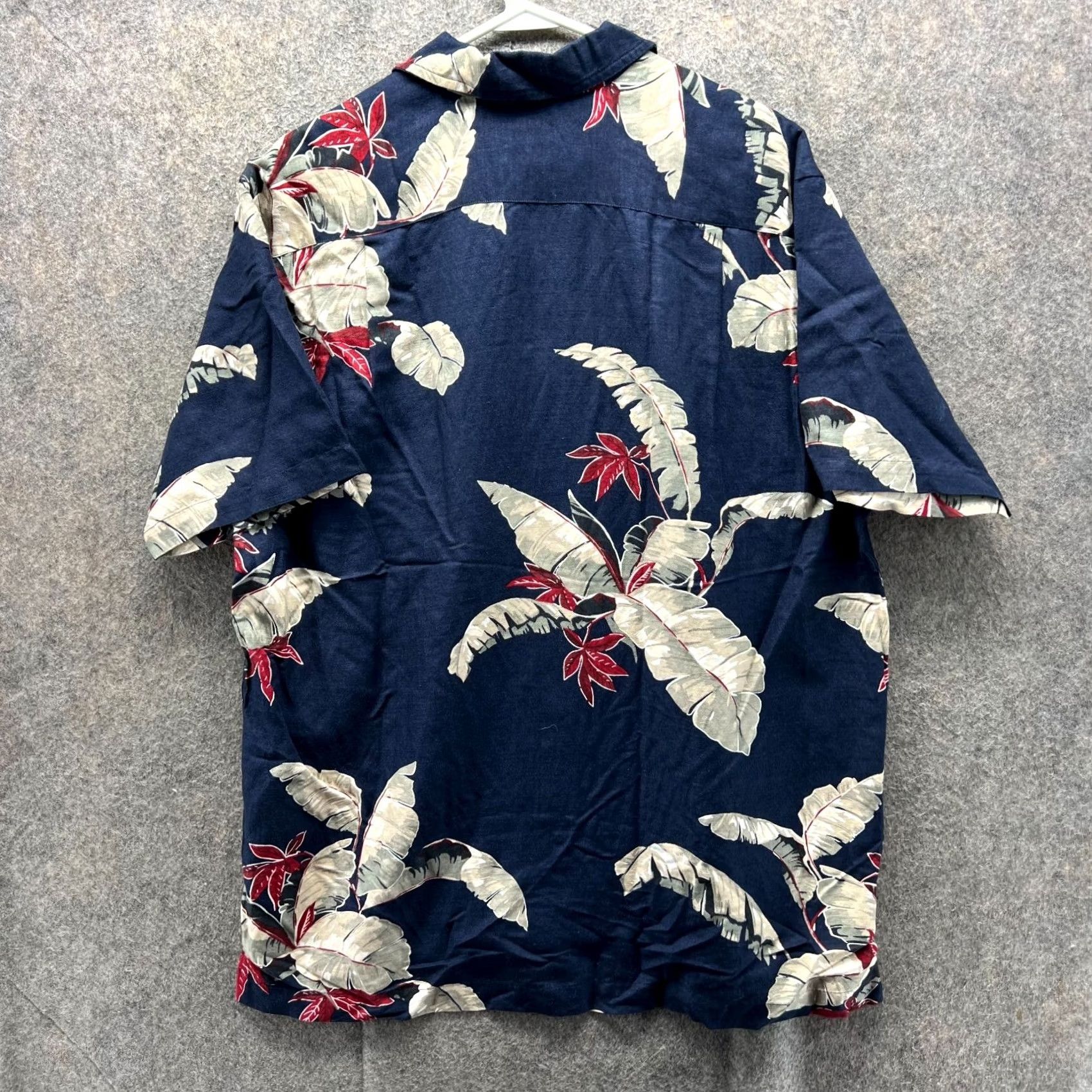 Nautica VINTAGE Nautica Shirt Mens M Blue Red Floral Linen Button-Down Collar Short Sleeve Button-Up Casual Formal Workwear 46 in Chest Mens Regular - Size US M / EU 48-50 / 2 - 2 Thumbnail