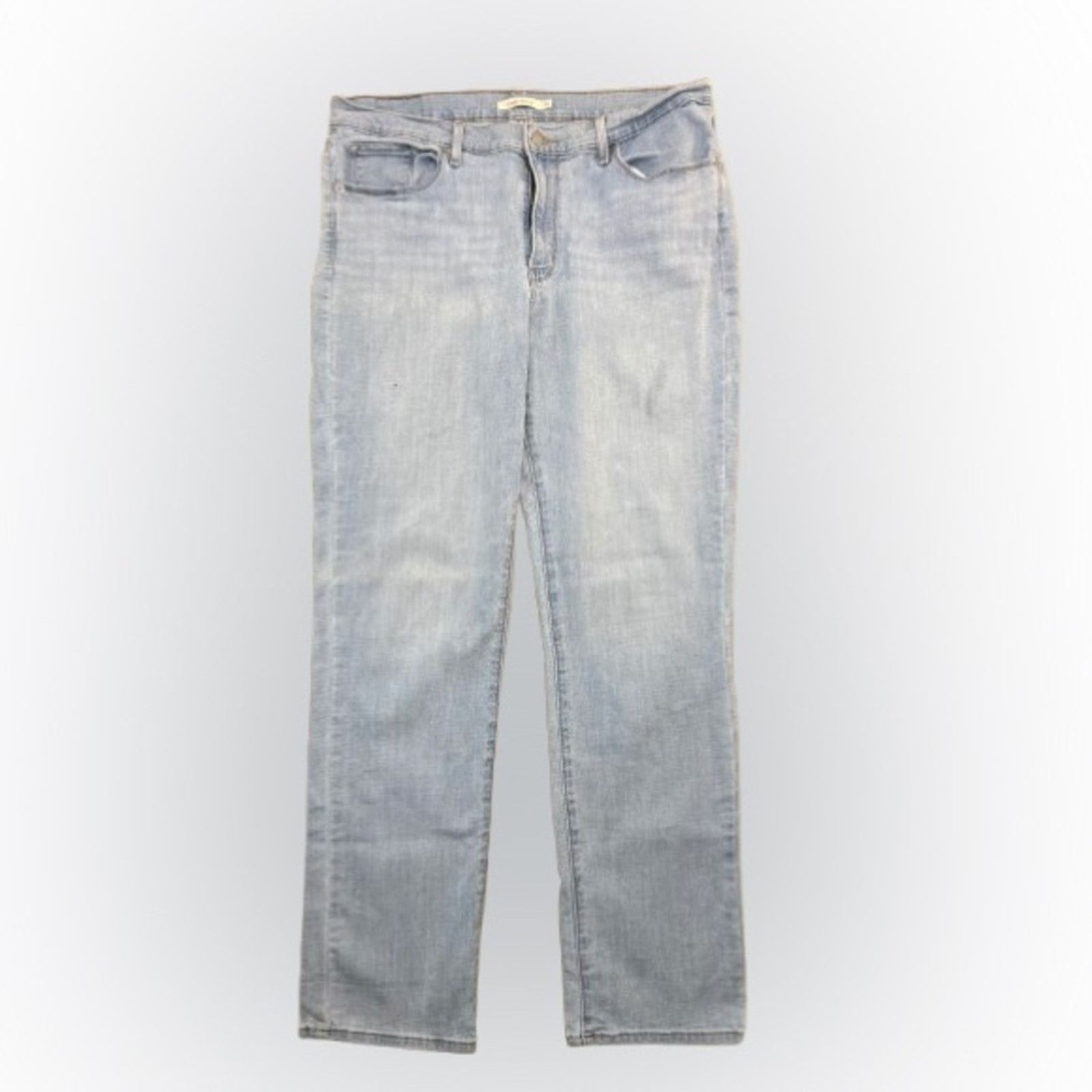 Levi's LEVI’S WOMEN'S CLASSIC STRAIGHT FIT JEANS (Size: 16 Long) Size 38" / US 16 / IT 52 - 1 Thumbnail