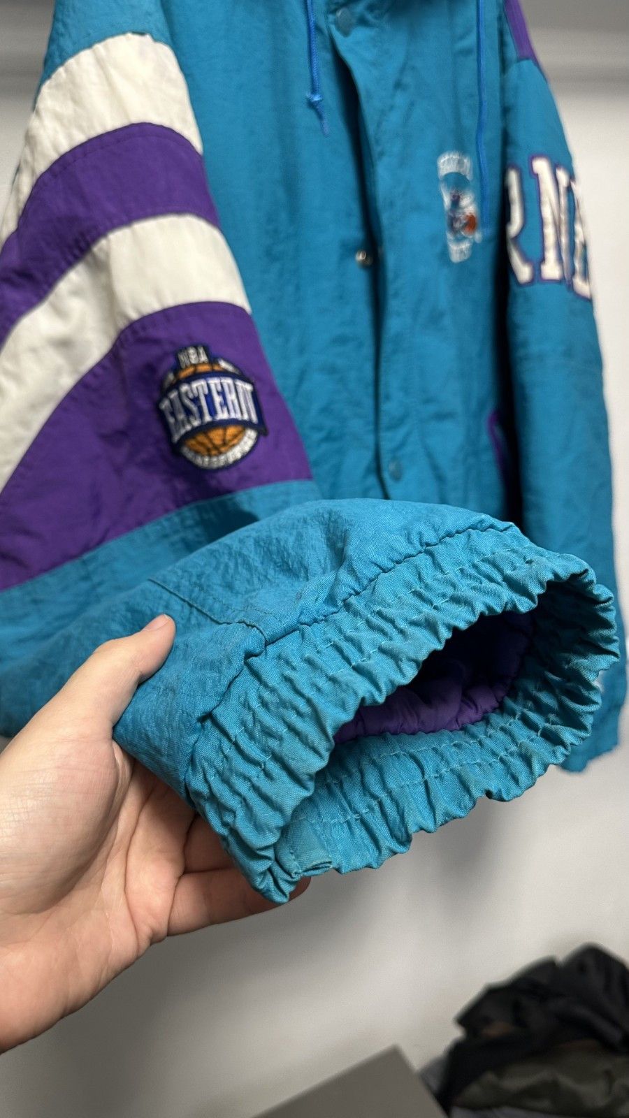 Starter Vintage Charlotte Hornets Starter Full Zip Two Tone Jacket Size US XL / EU 56 / 4 - 3 Thumbnail