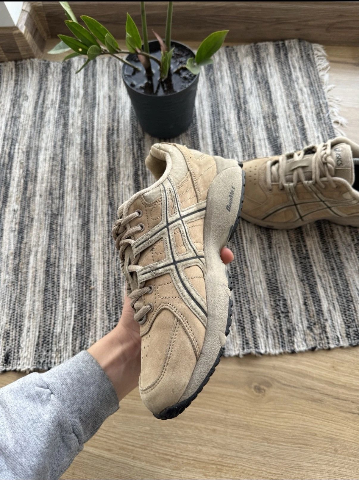 Asics Asics Gel-Adysseywr Beige Sneaker Shoes Size 39.5 US 8 Size US 8 / EU 41 - 5 Thumbnail