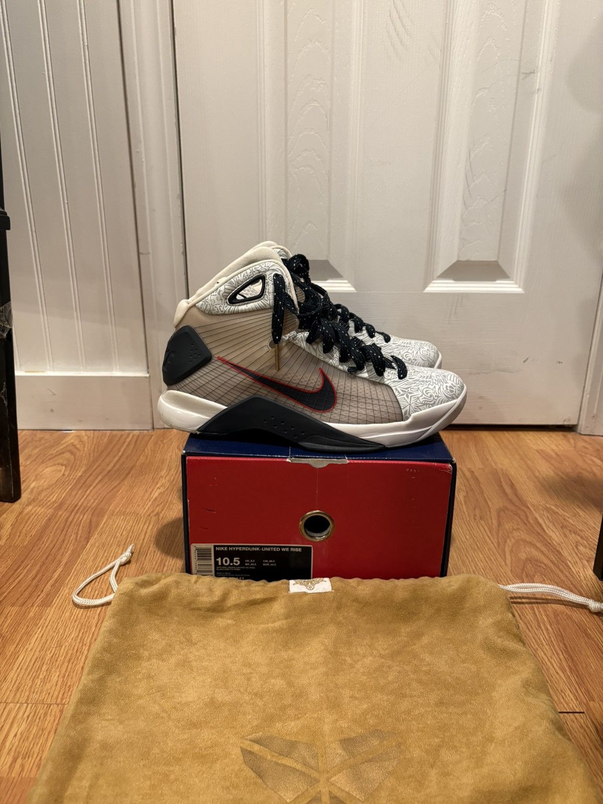 Nike Nike HyperDunk Kobe Elite USA Olympic United We Rise 2016 Size US 10.5 / EU 43-44 - 1 Thumbnail