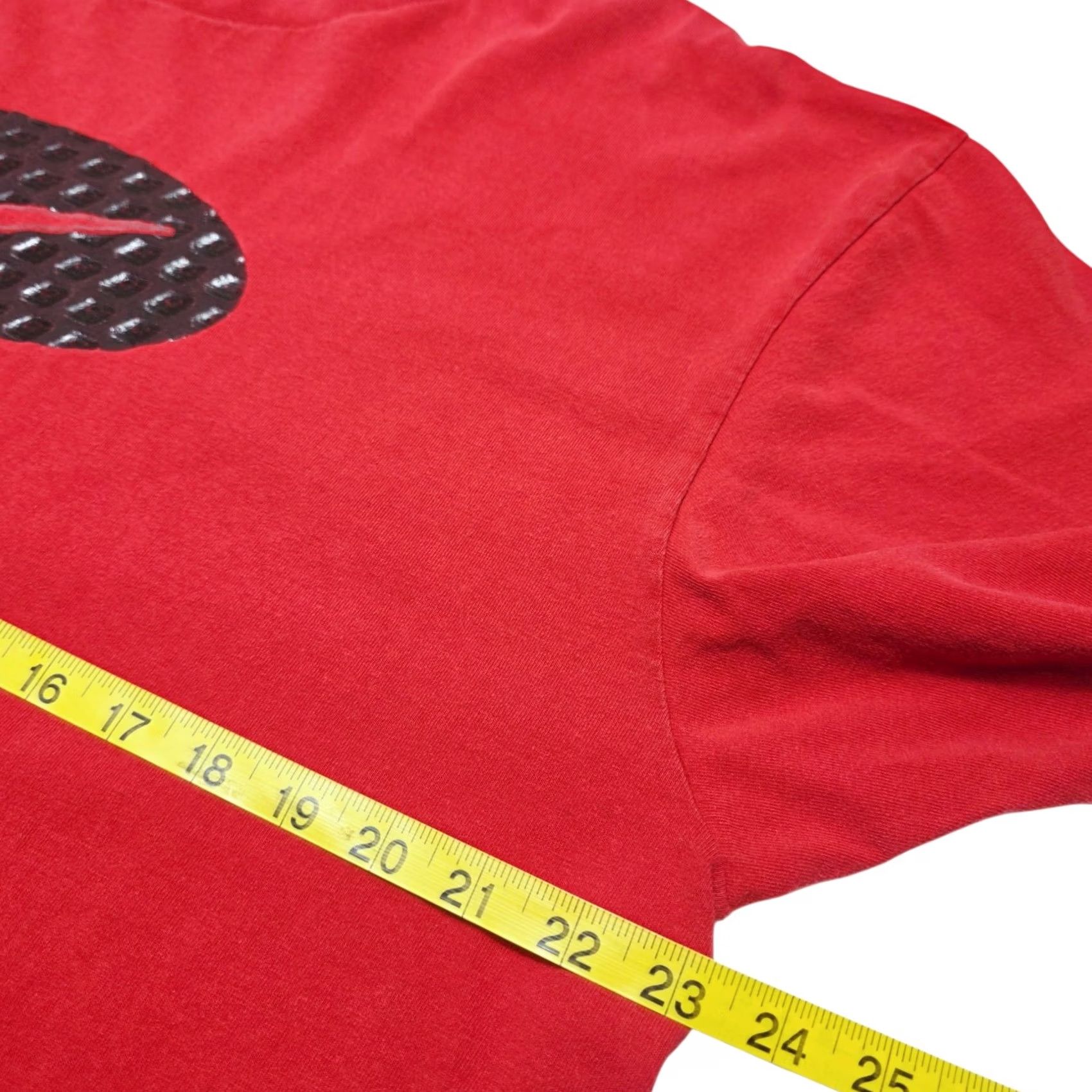Nike VINTAGE Nike Graphic Double-Sided Swoosh Red T-Shirt Men's XL 90s Y2k Size US XL / EU 56 / 4 - 6 Thumbnail
