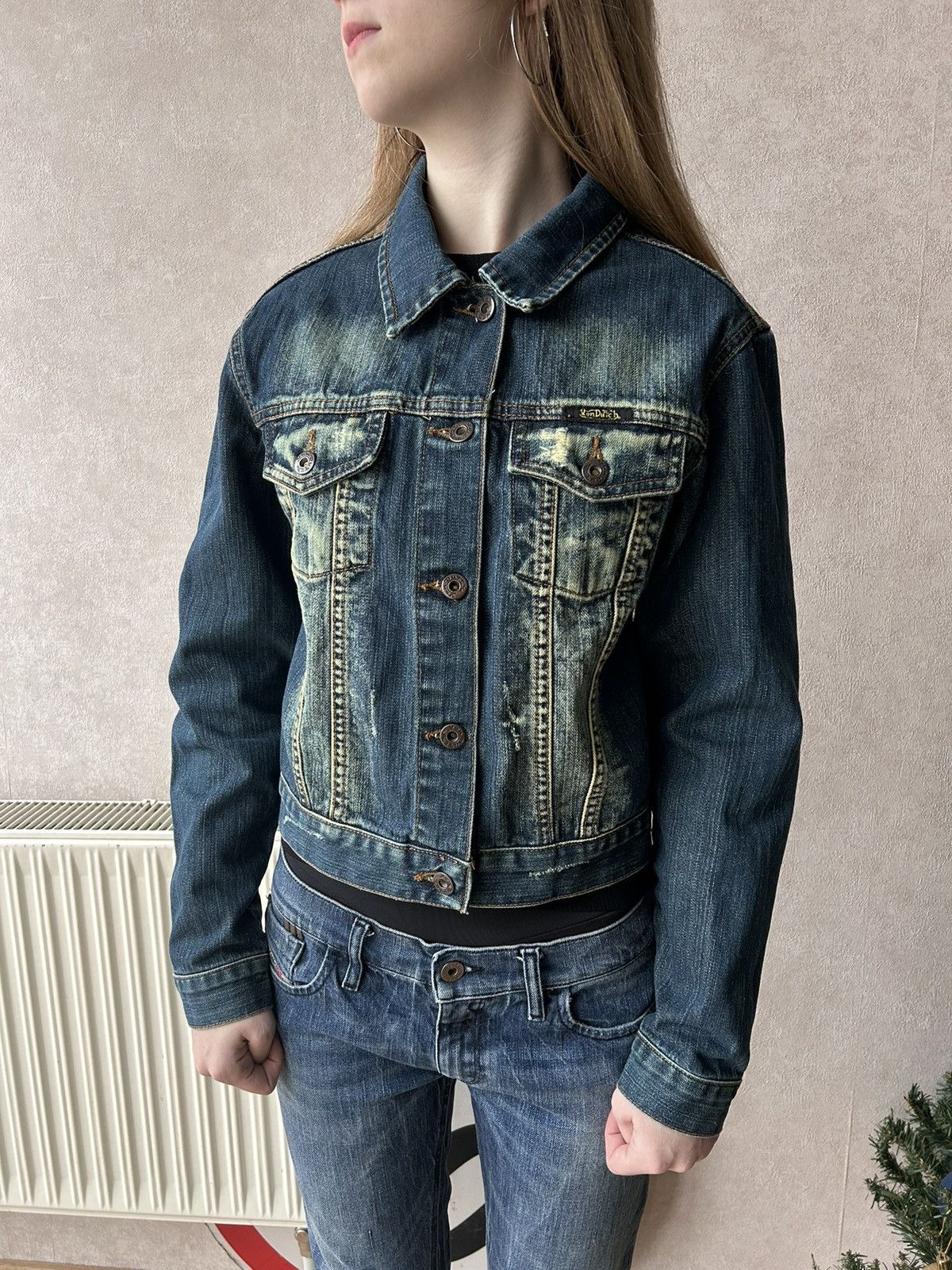 Von Dutch 00s Von Dutch Tattoo Distressed Denim Button Jacket Y2K Size S / US 4 / IT 40 - 2 Thumbnail