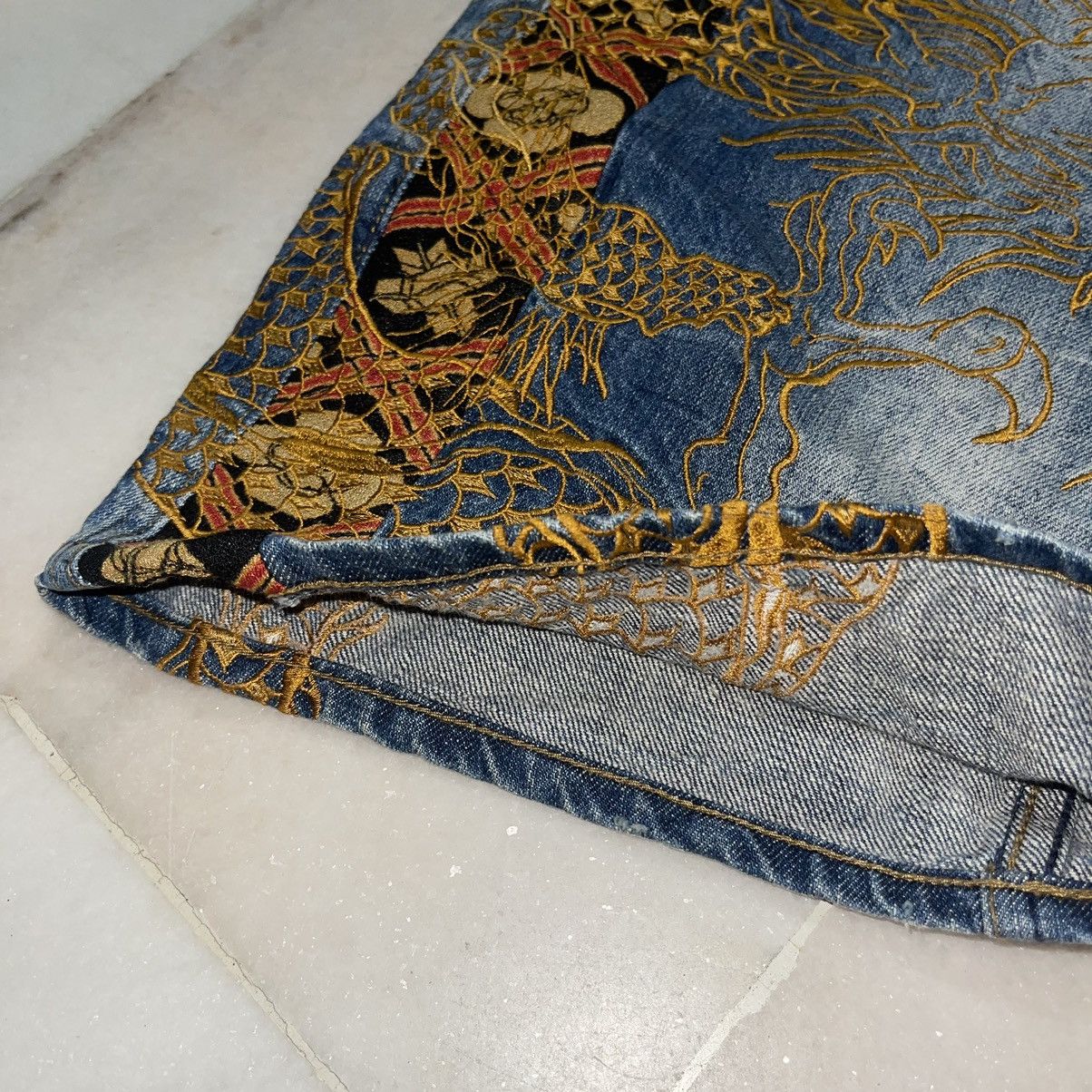 Japanese Brand × Kamakura KARAKURI TAMASHI Sukajan Embroidery Dragon Pants Jorts Size US 34 / EU 50 - 5 Thumbnail