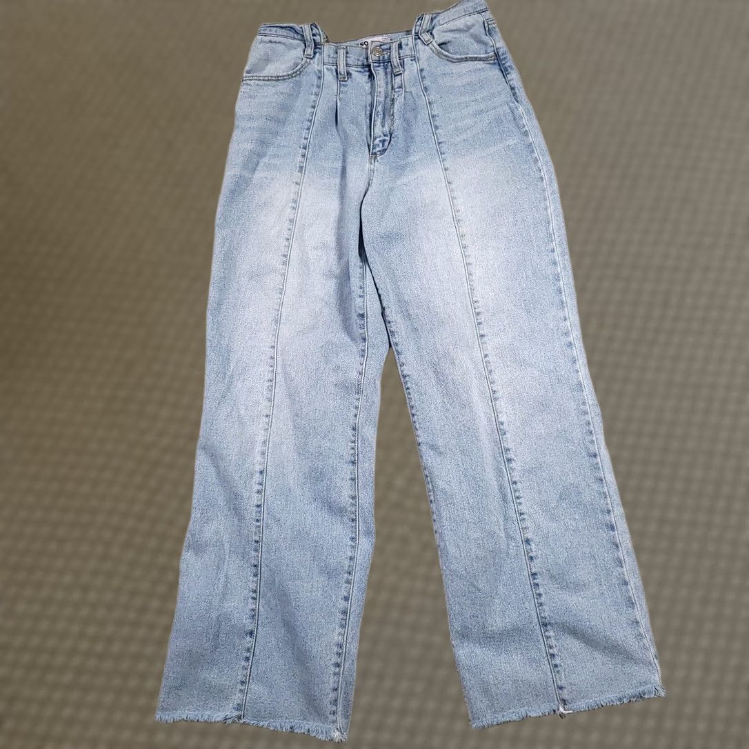 Vintage SO Pieced Angled Wide Leg Jeans High Rise Women's 11/30W Hippie Festival Grunge 90s Y2k Hippie Western Mom Cowgirl Distressed Blue Denim Jeans Women Size 32" / US 10 / IT 46 - 1 Thumbnail